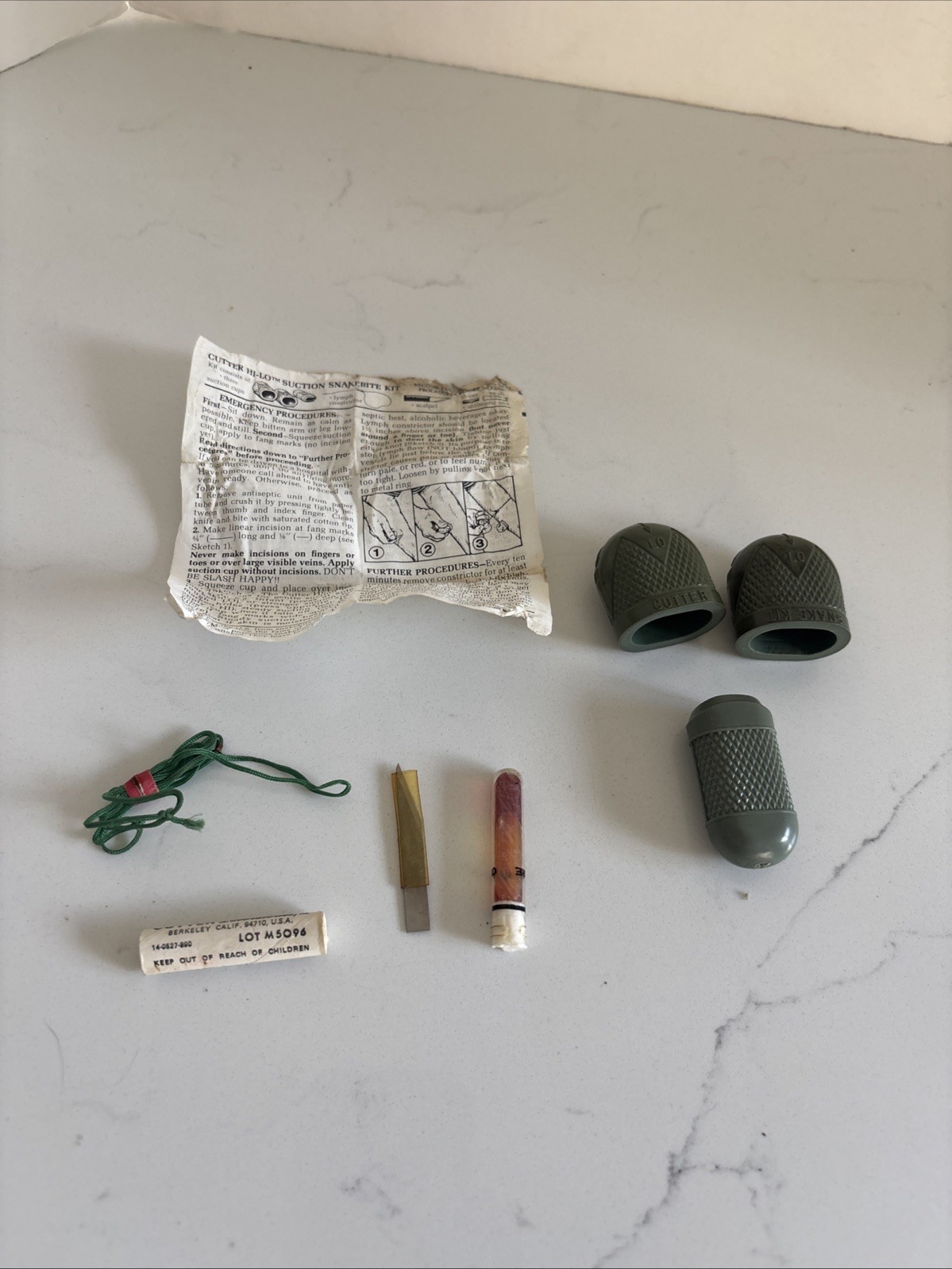 Vintage CUTTER Hi-Lo SNAKE BITE KIT UNUSED Survival POCKET SIZE