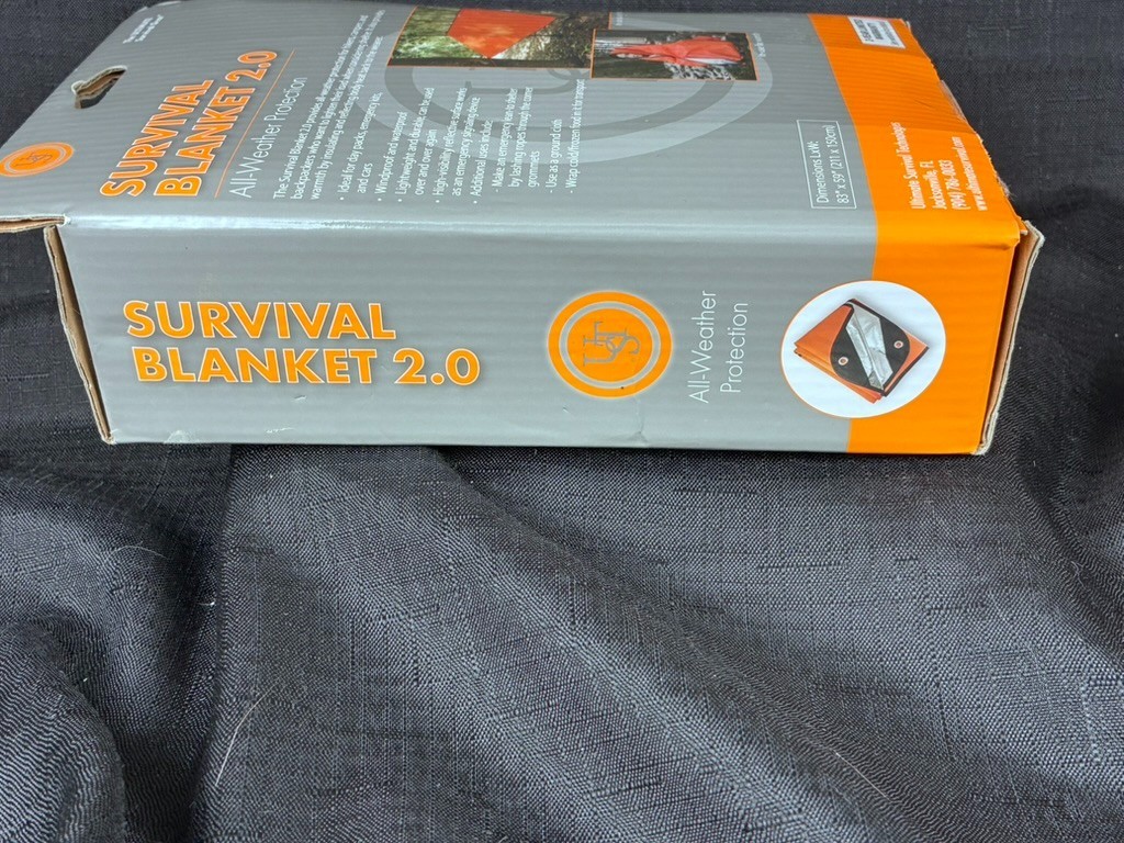 UST Survival Blanket 2.0 Lightweight Weather Protection 83″x59″