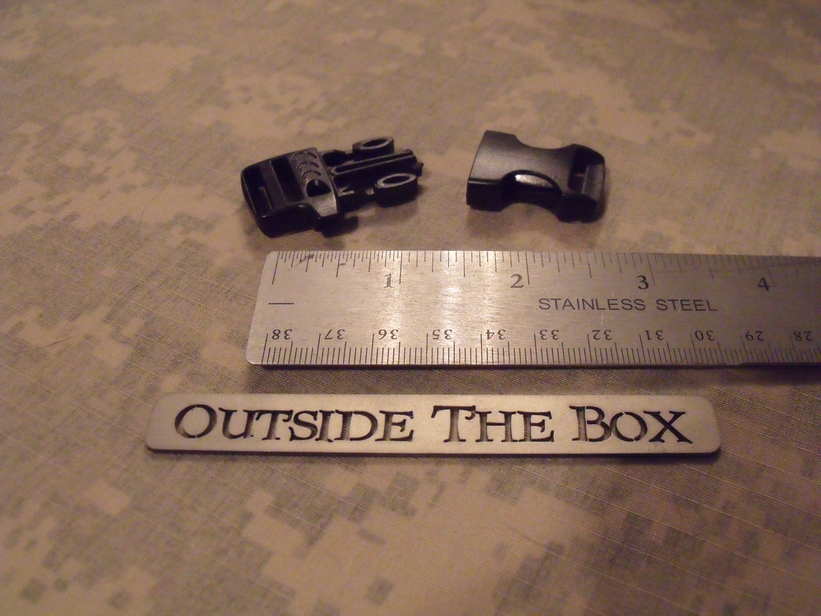 (1) 5/8″ Side Release Buckle w/Whistle, Black, Straight – Bracelets and gear!