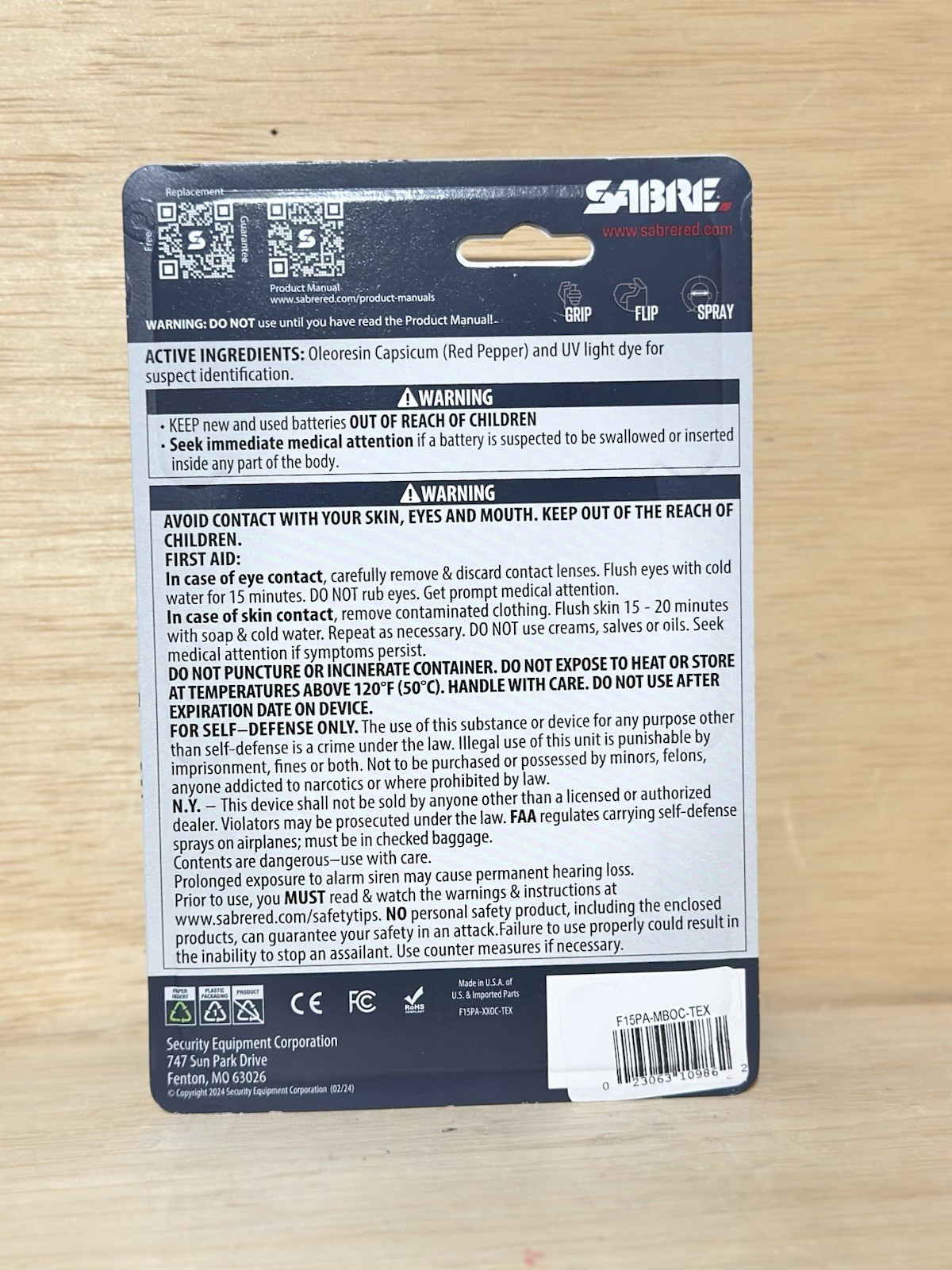 Sabre 2-in-1 Pepper Spray Flip Top 54oz Navy Blue UV Dye w/Built-in 130dB Alarm