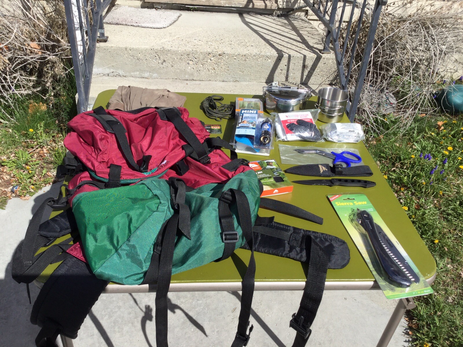 SURVIVAL KIT BUG OUT BAG EMERGENCY BACKPACK FIRST AID DISASTER PREPAREDNESS EMT