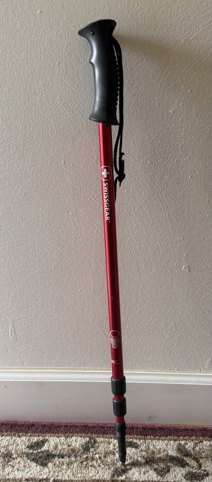 Swissgear Aluminum Extendable/ Collapsible Walking Trekking Pole W/ Compass