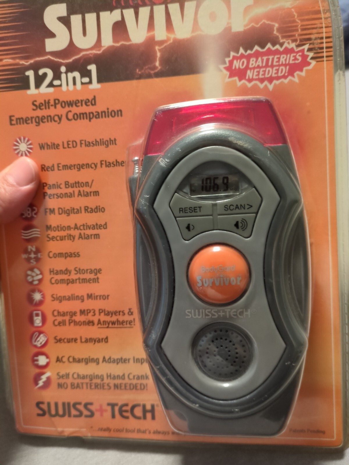 Swiss Tech Emergency Survival Radio PHONE CHARGER Flash LED Light Compass~NEW