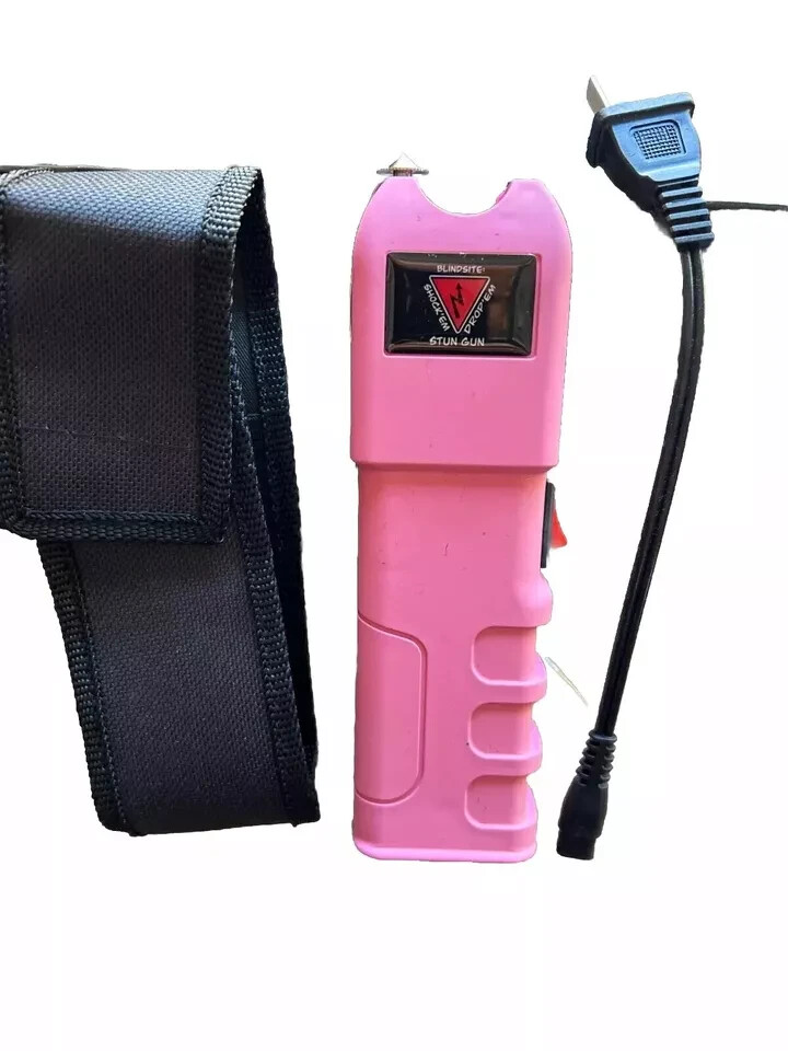 BRAND NEW BLINDSITE Stun Gun w/ holster, charger, & instruction manual