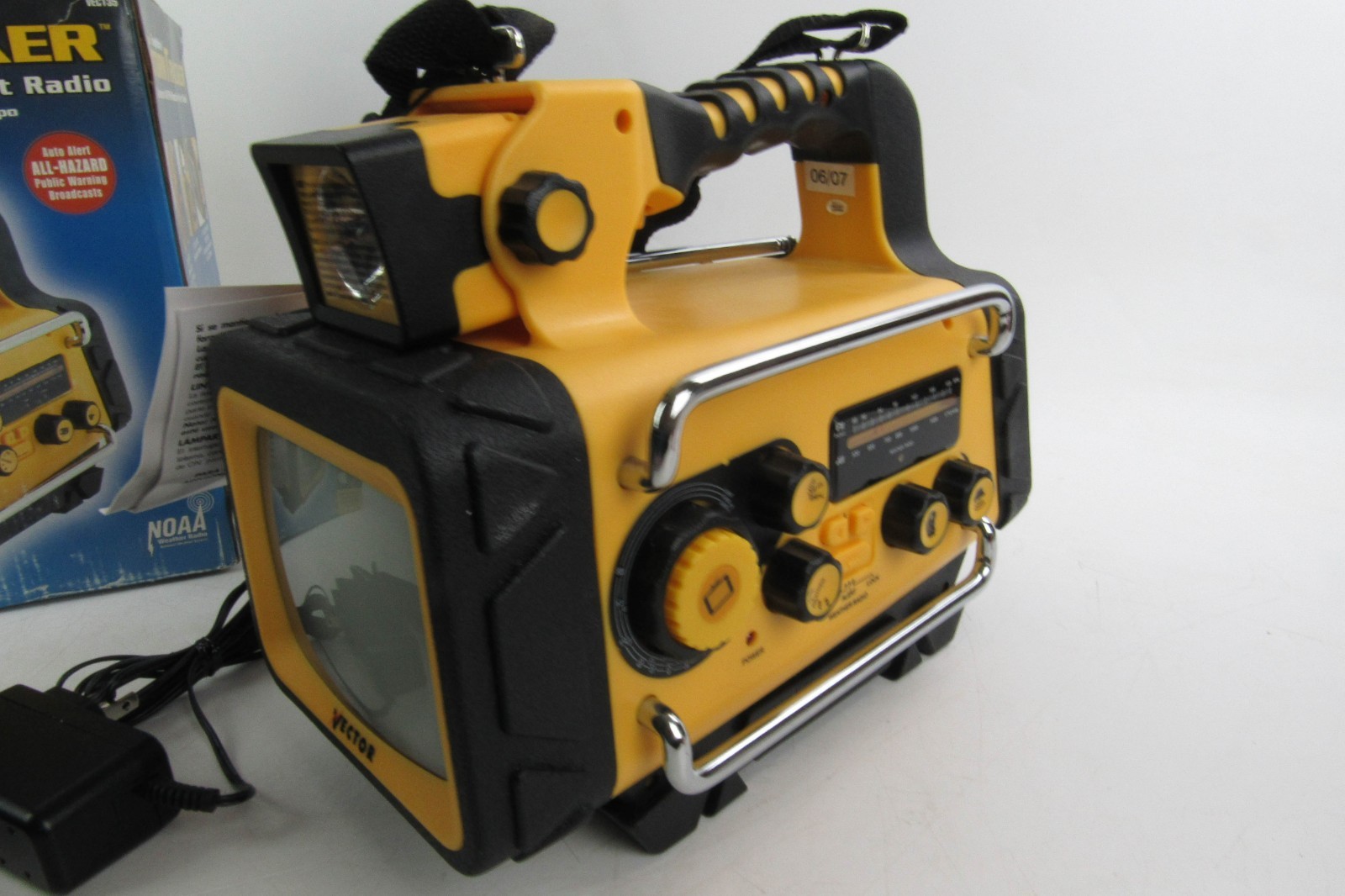 VECTOR VEC135 Storm Tracker TV Radio Weather Alert NEW OPEN BOX WORKS SEE VIDEO