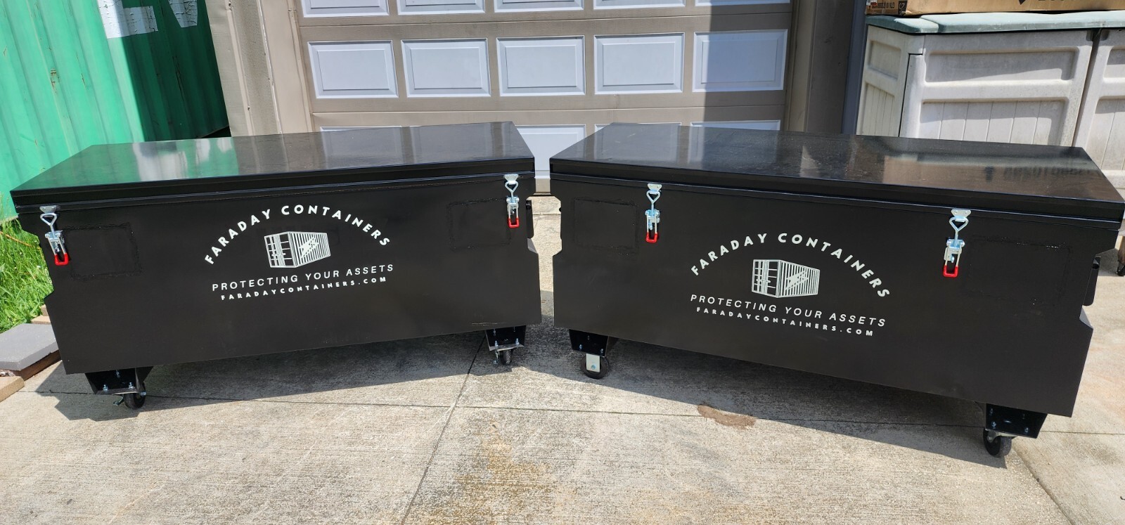 Faraday Cage Jobsite Box EMP Protection for Tools Electronics Solar Generator