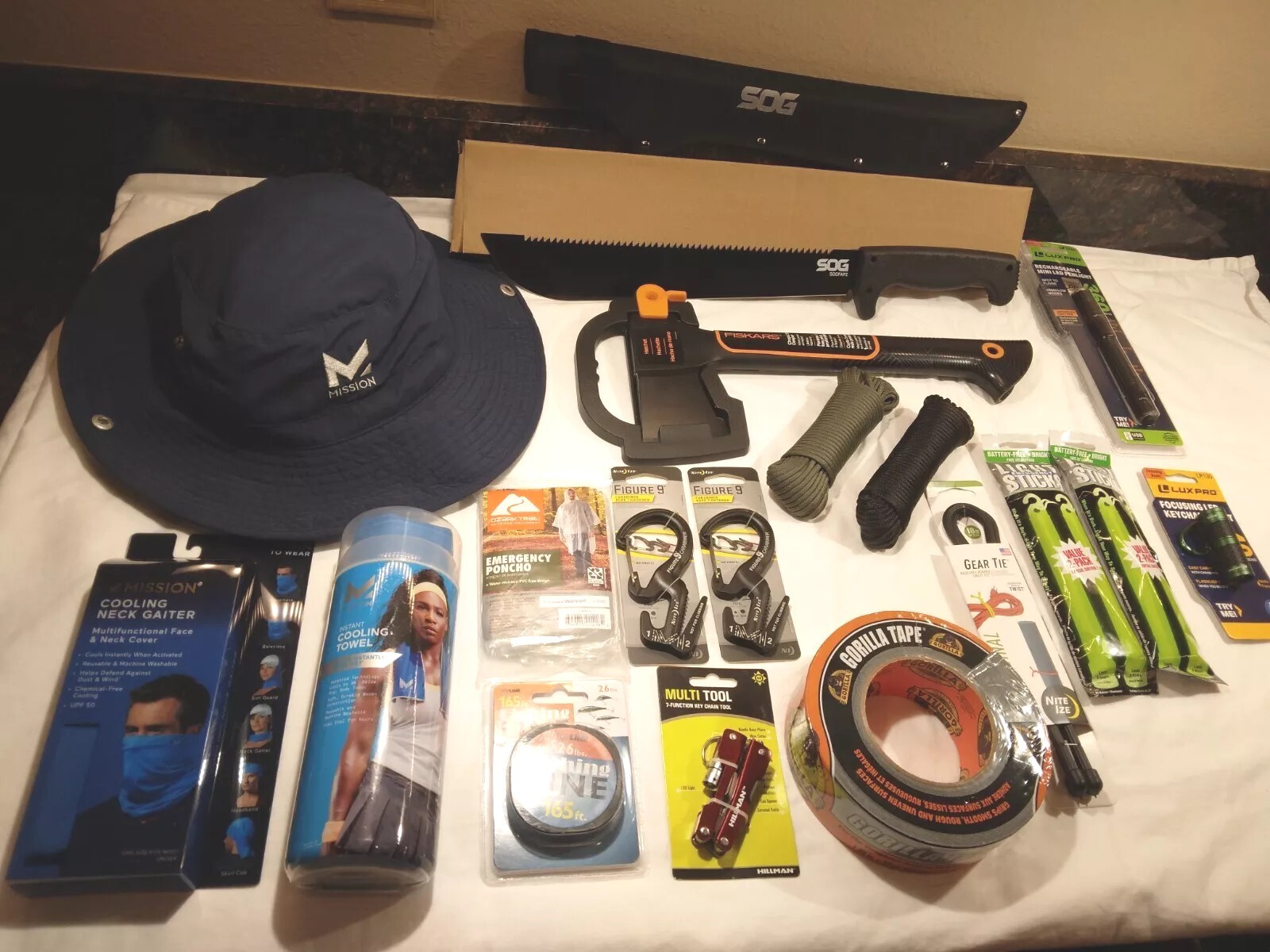 Ultimate Outdoor Survival & Hiking Kit | 18-Piece Essential Gear Set – SOG – NEW