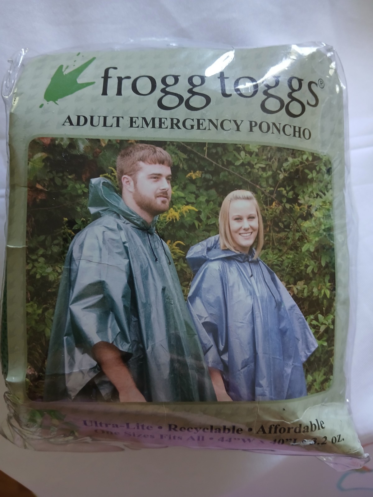 FROGG TOGGS Adult Purple Green Emergency Poncho 1 Size Fits All NEW 44W x 40L