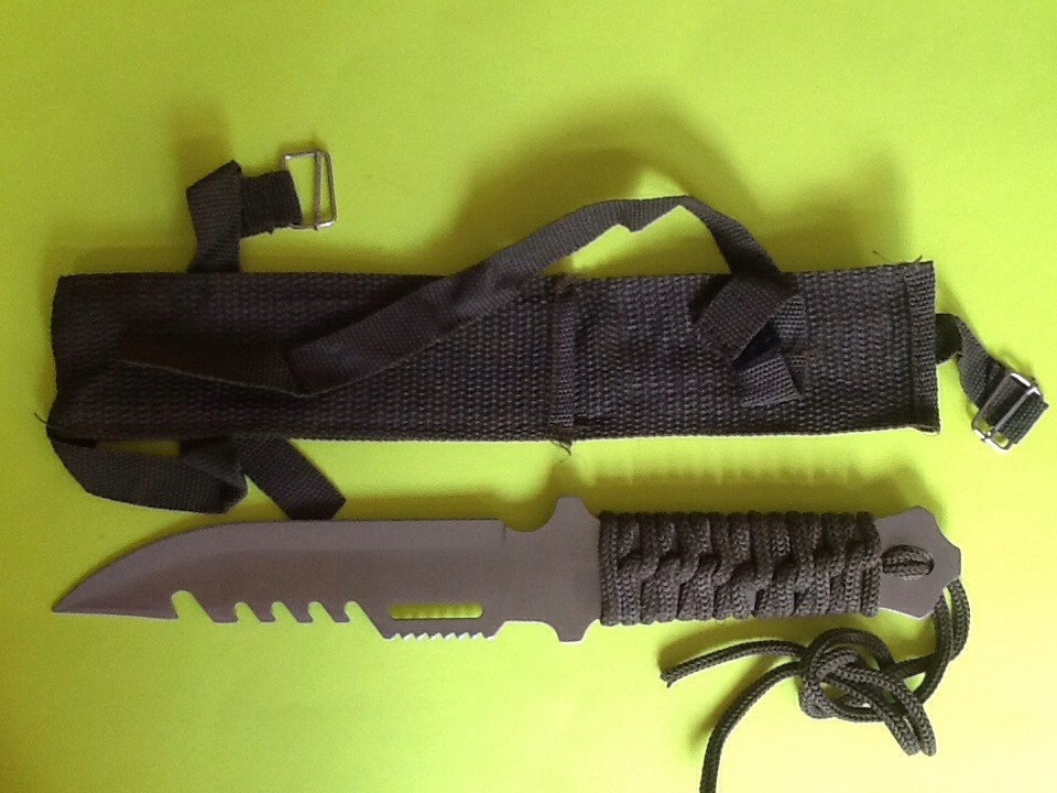 Emergency Survival Gear Kit Knives Paracord Light Doomsday Prepper Hunting EMP