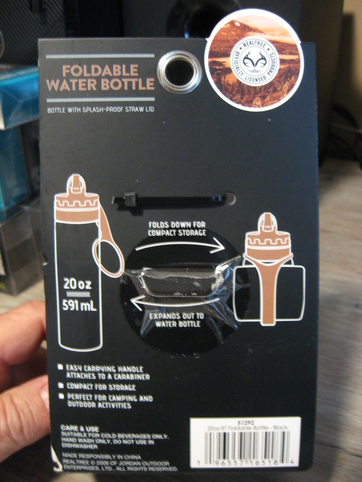Realtree 20 OZ Foldable Water Bottle – Compact Collapsible Folding Storage Black