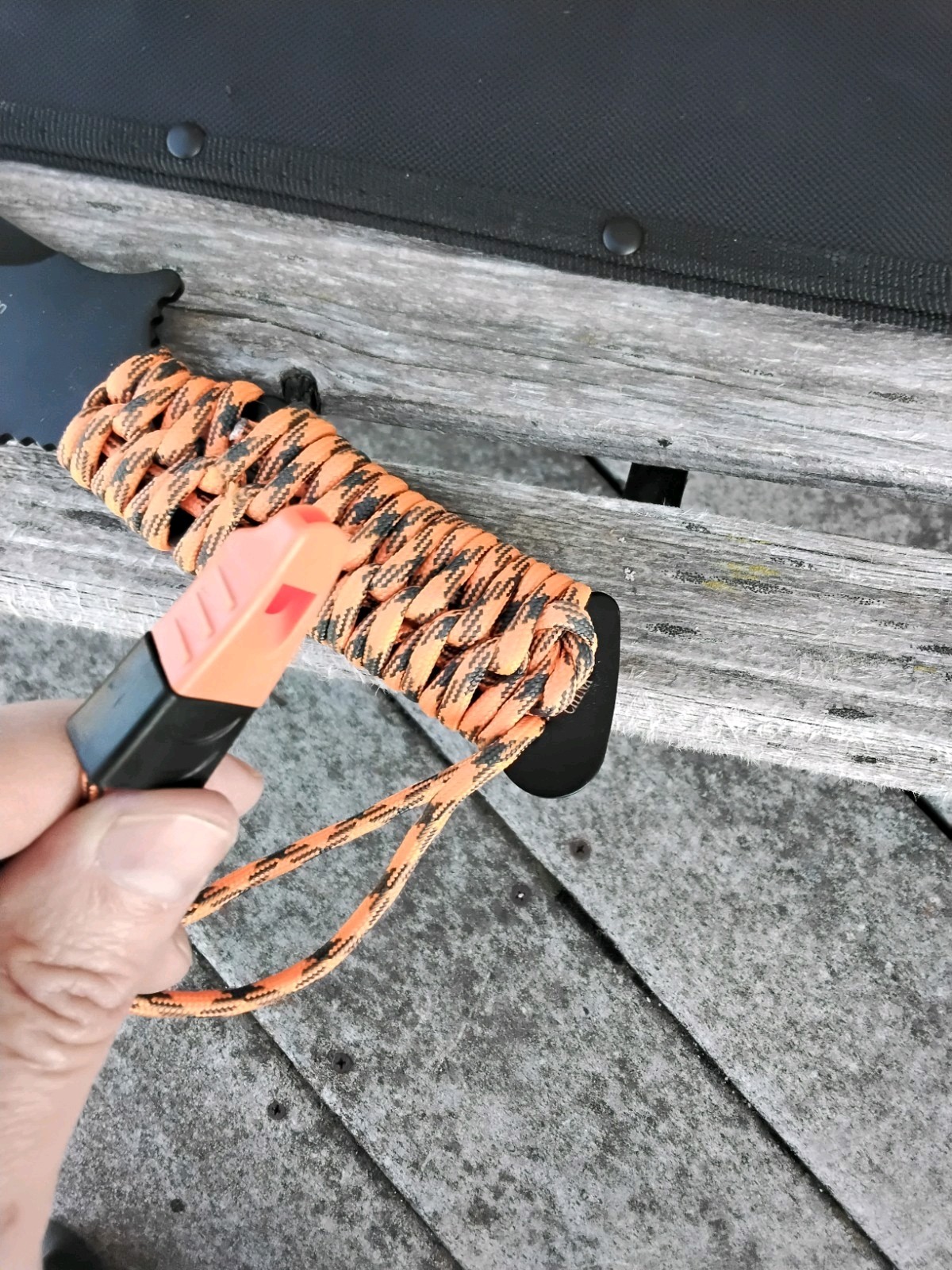 UST ParaCuda-Machete 11″ Drop Point Stainless Steel Blade Paracord Handle Sheath
