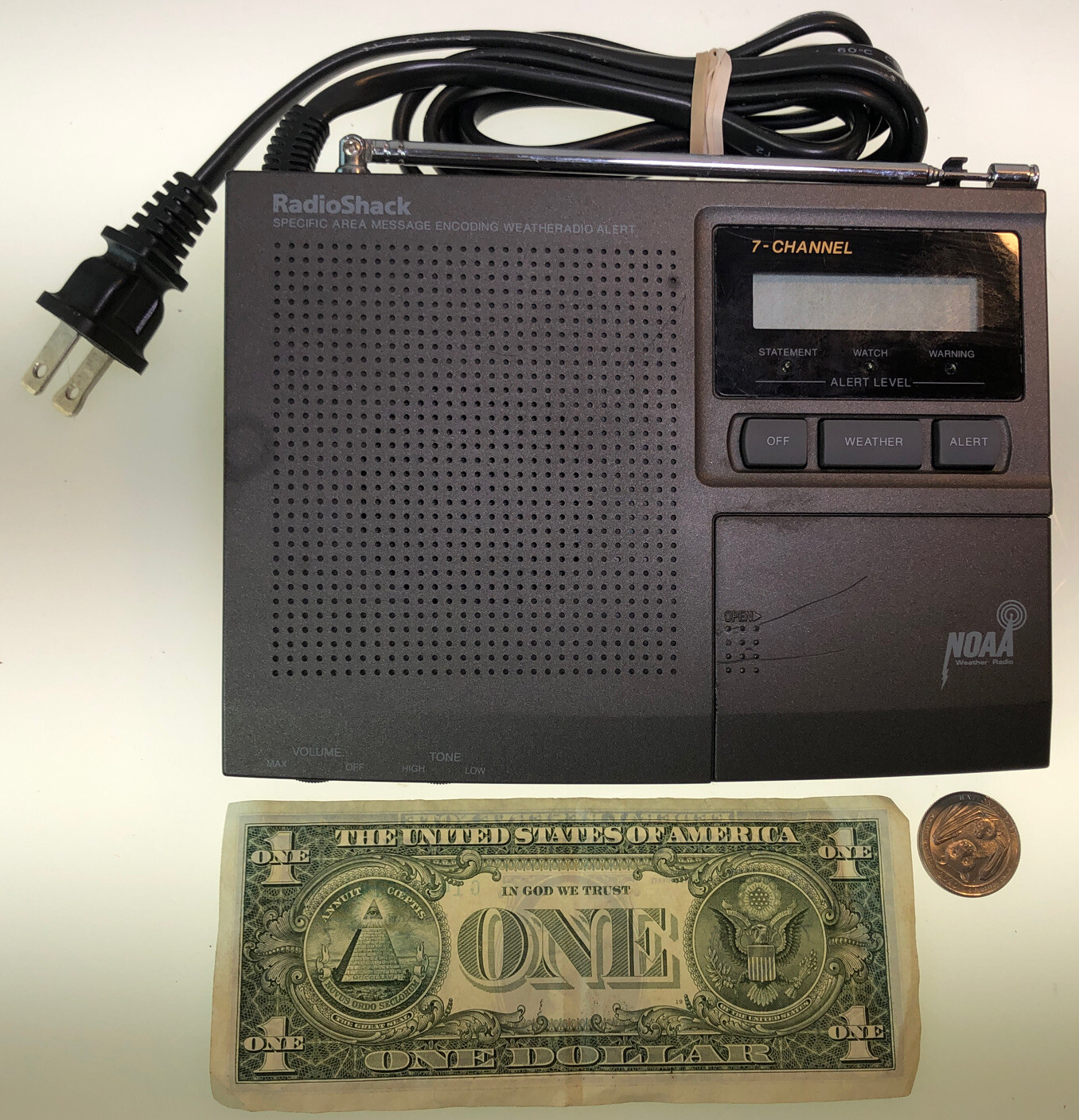 NOAA Public 7 Channel Alert Weather Radio Shack