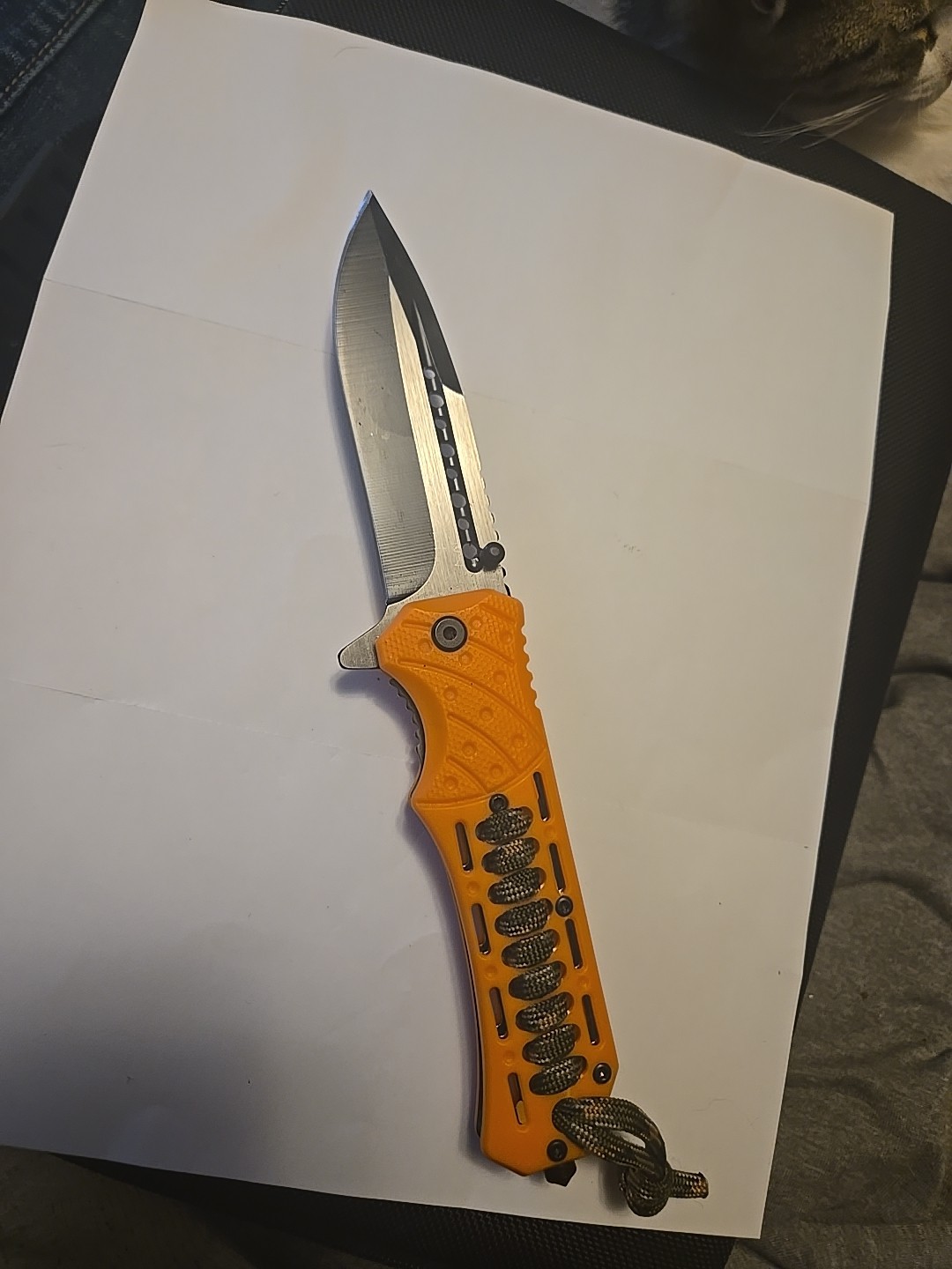 Survival Knife With Window Breaker