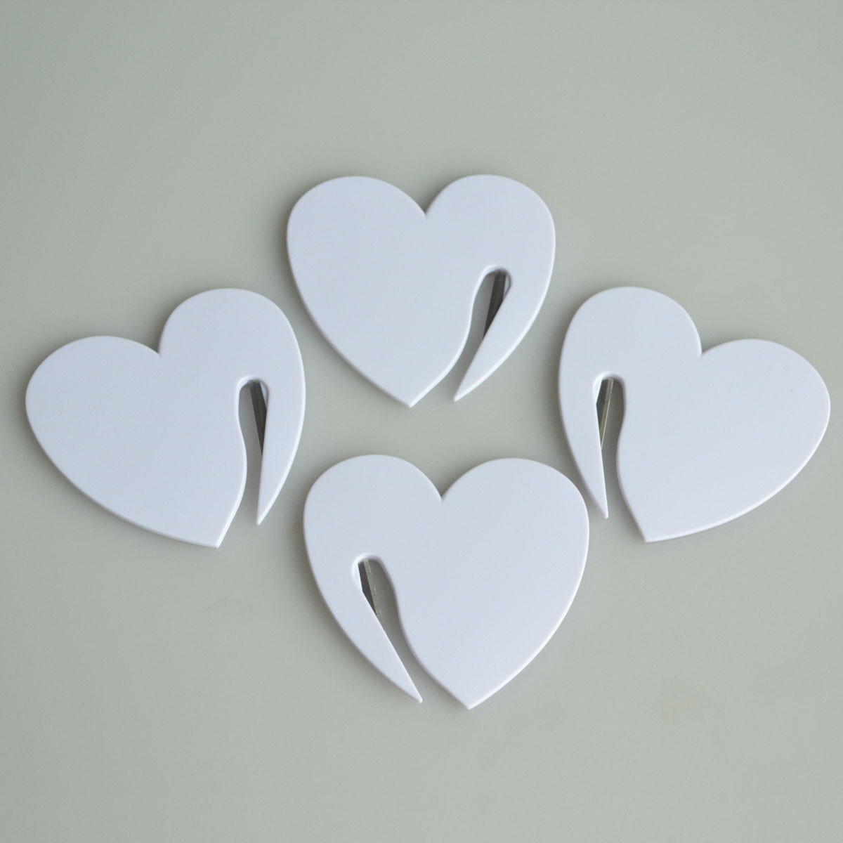 3pcs Emergency Knife Tool Car Necessities White Mini Heart Seatbelt Cutter