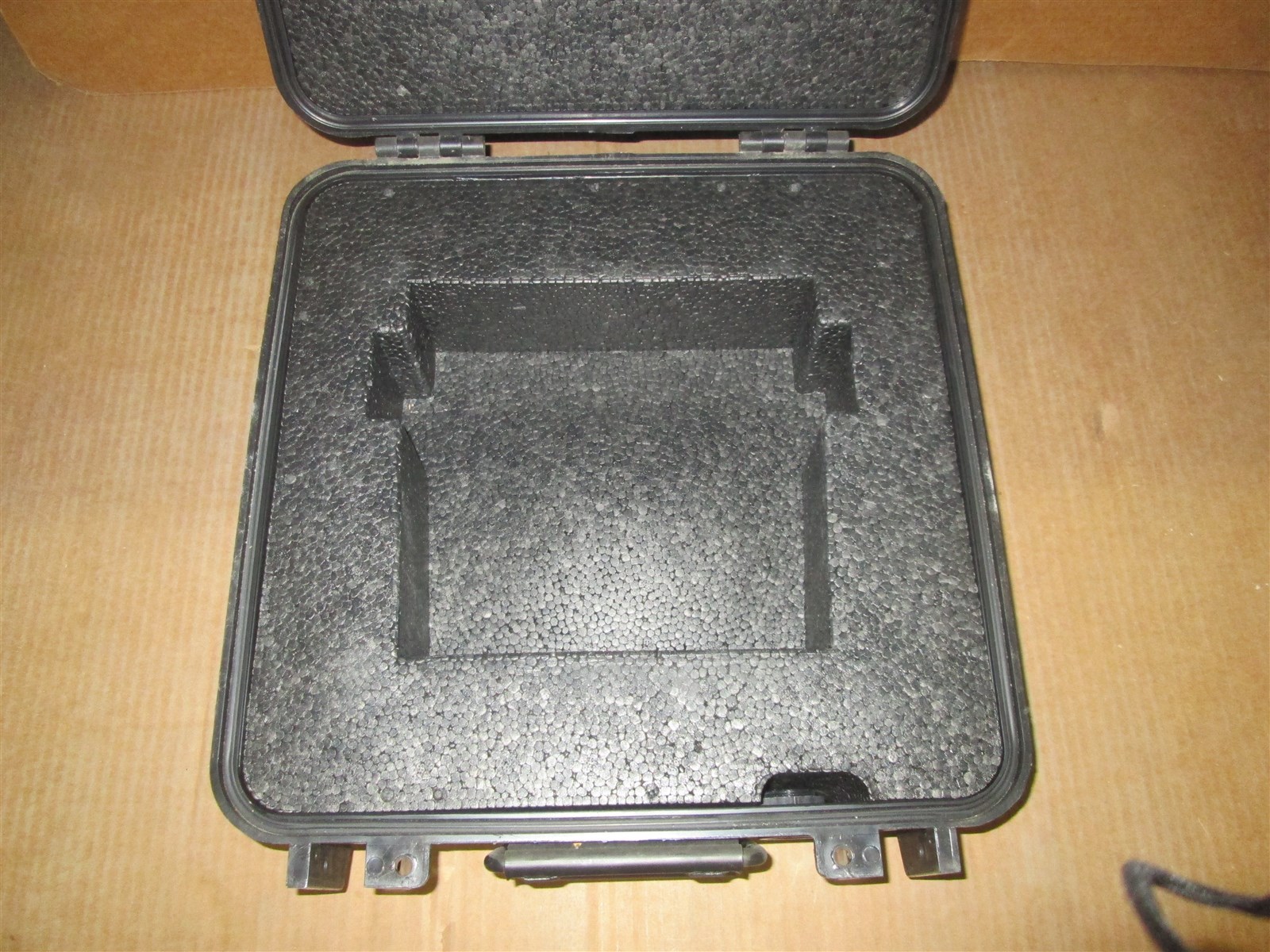 Starlight SC-071414 AN/PVS-7A Hard Case 17x15x8 W/ Foam Weather Dry Box Camera
