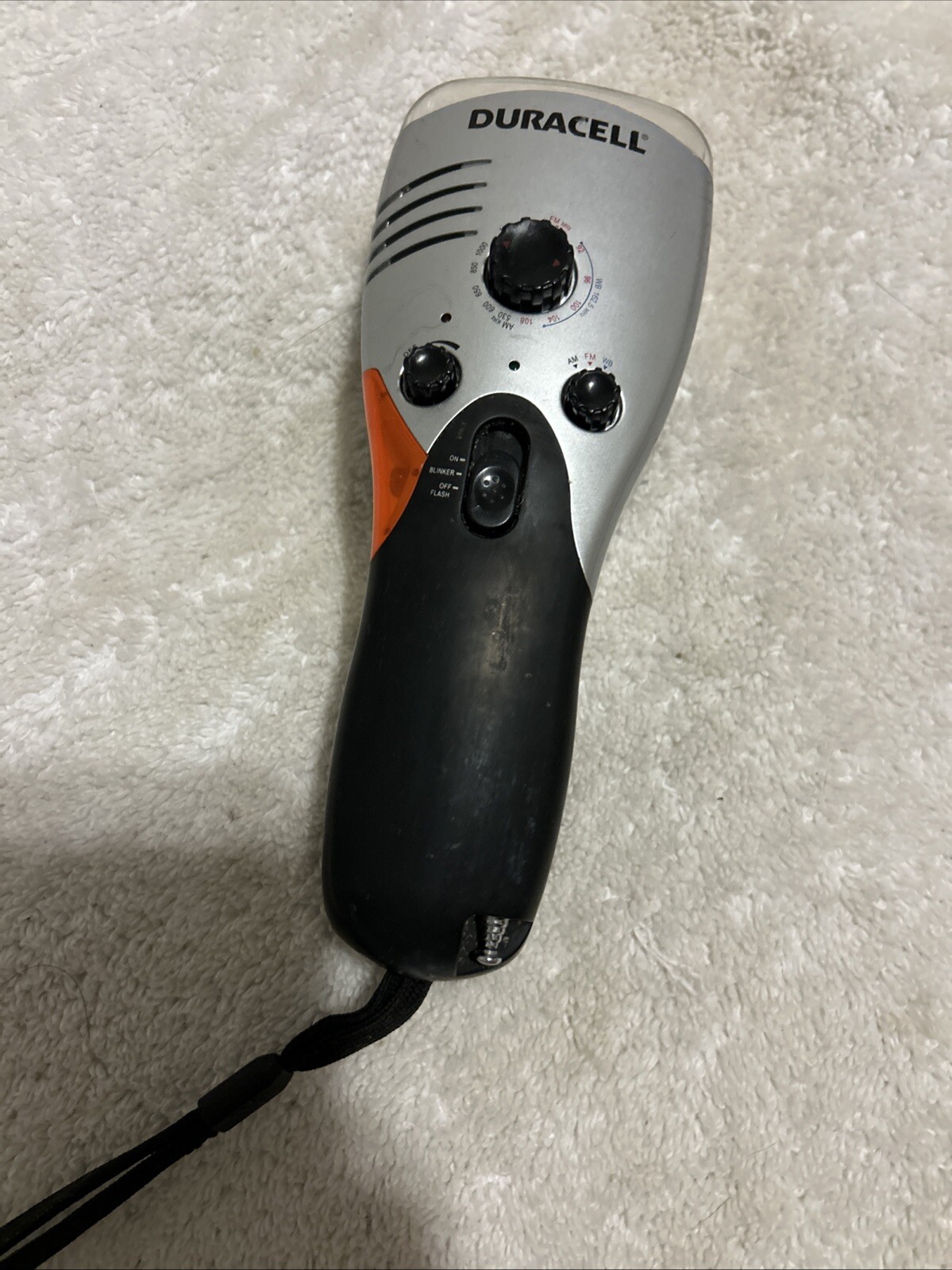 Duracell KP028 Silver & Black Crank Light with AM/FM Radio, Safety Blinker, USB