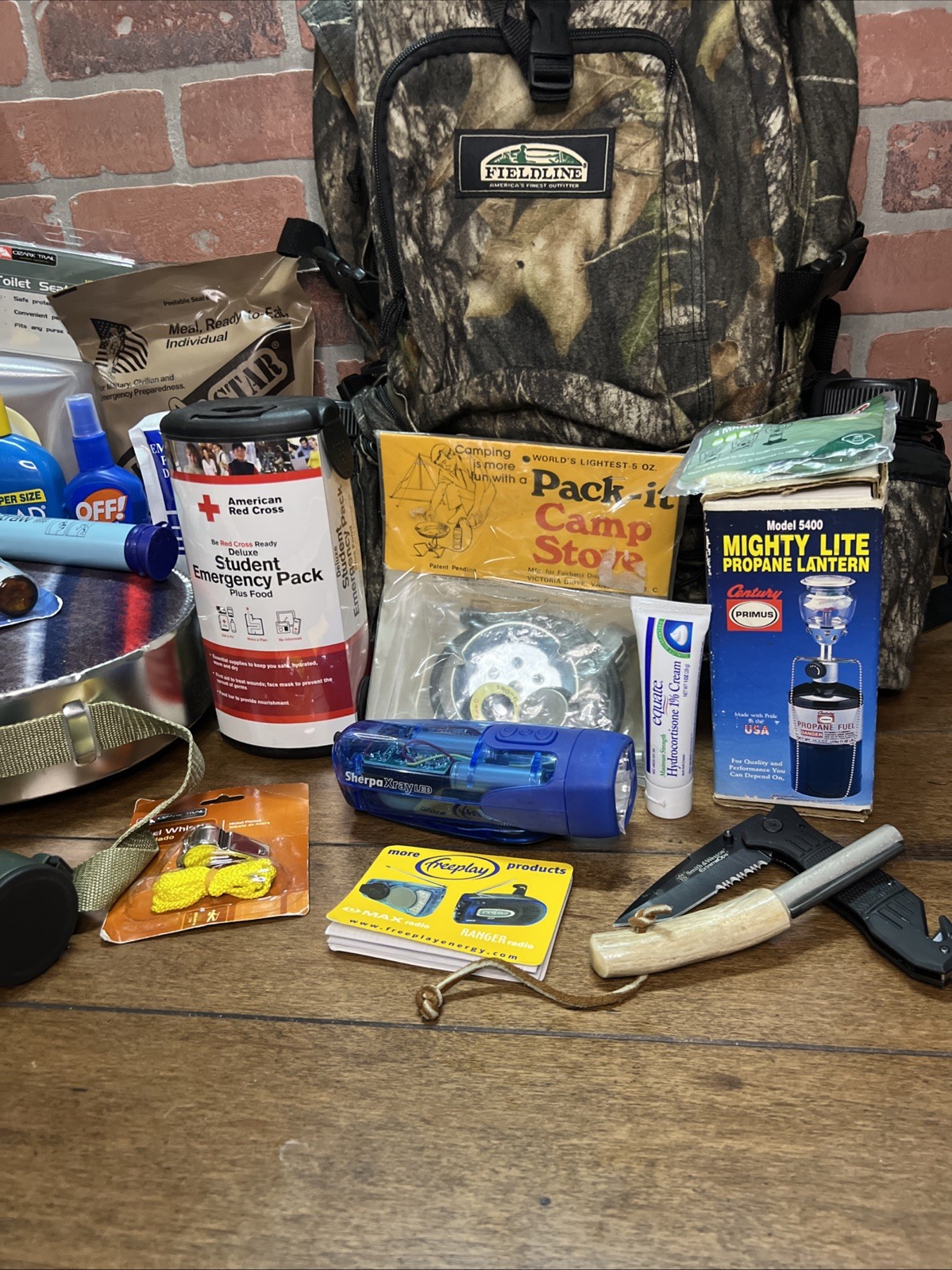 Emergency Survival Kit Camping Disaster EarthQuake Bug-Out Smith Wesson Knife