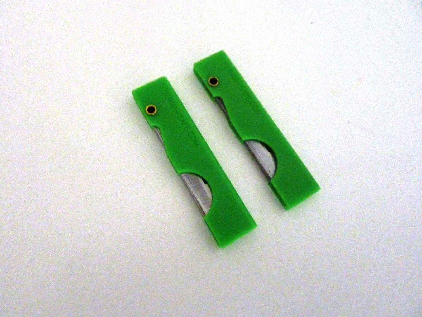 Derma Safe Folding Razor Knife 10 pack Green for SERE Survival Tool Kit Blade
