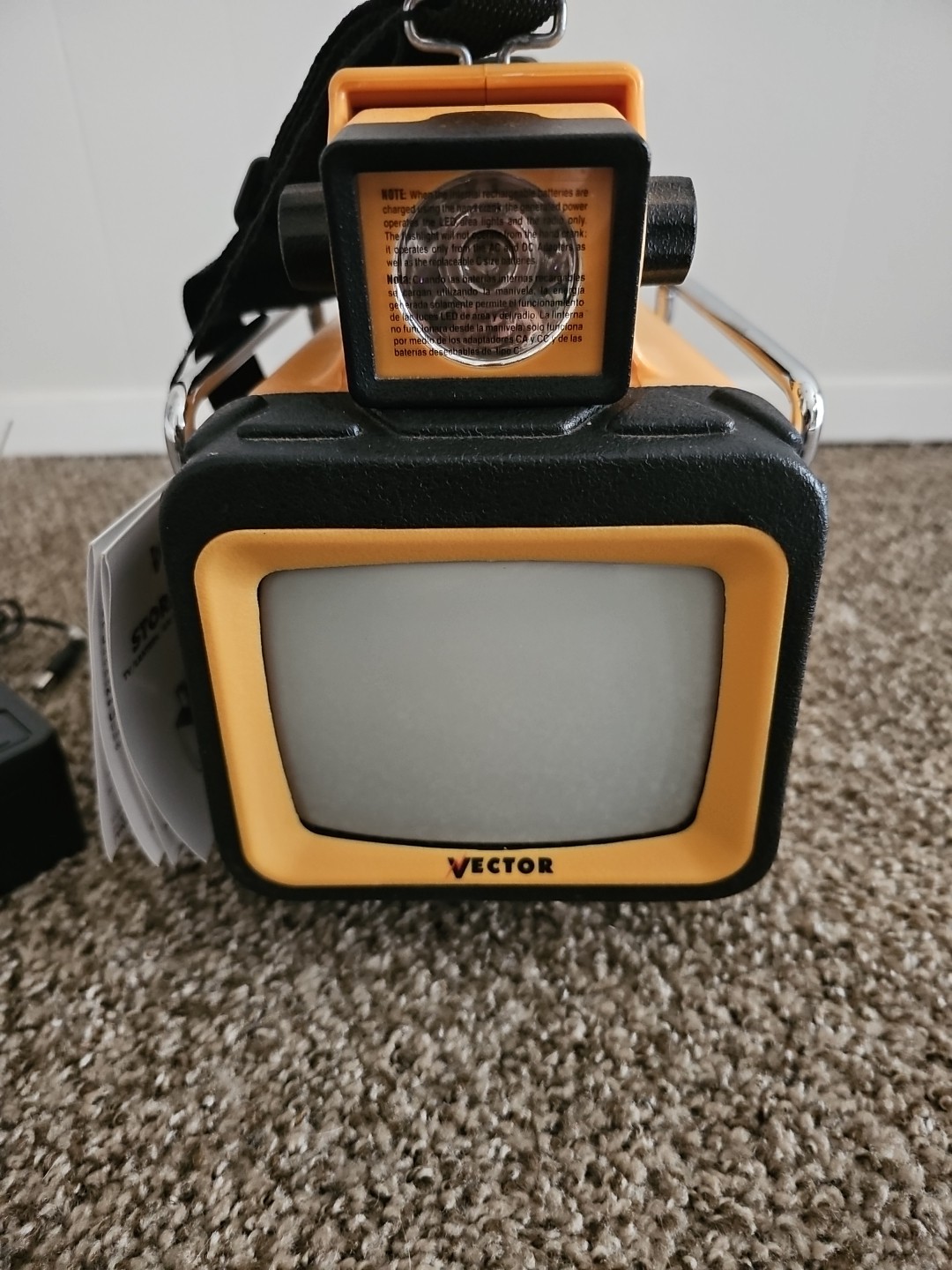 Storm Tracker Vector Toughbrite NOAA Weather Alert AM-FM Radio Lantern TV