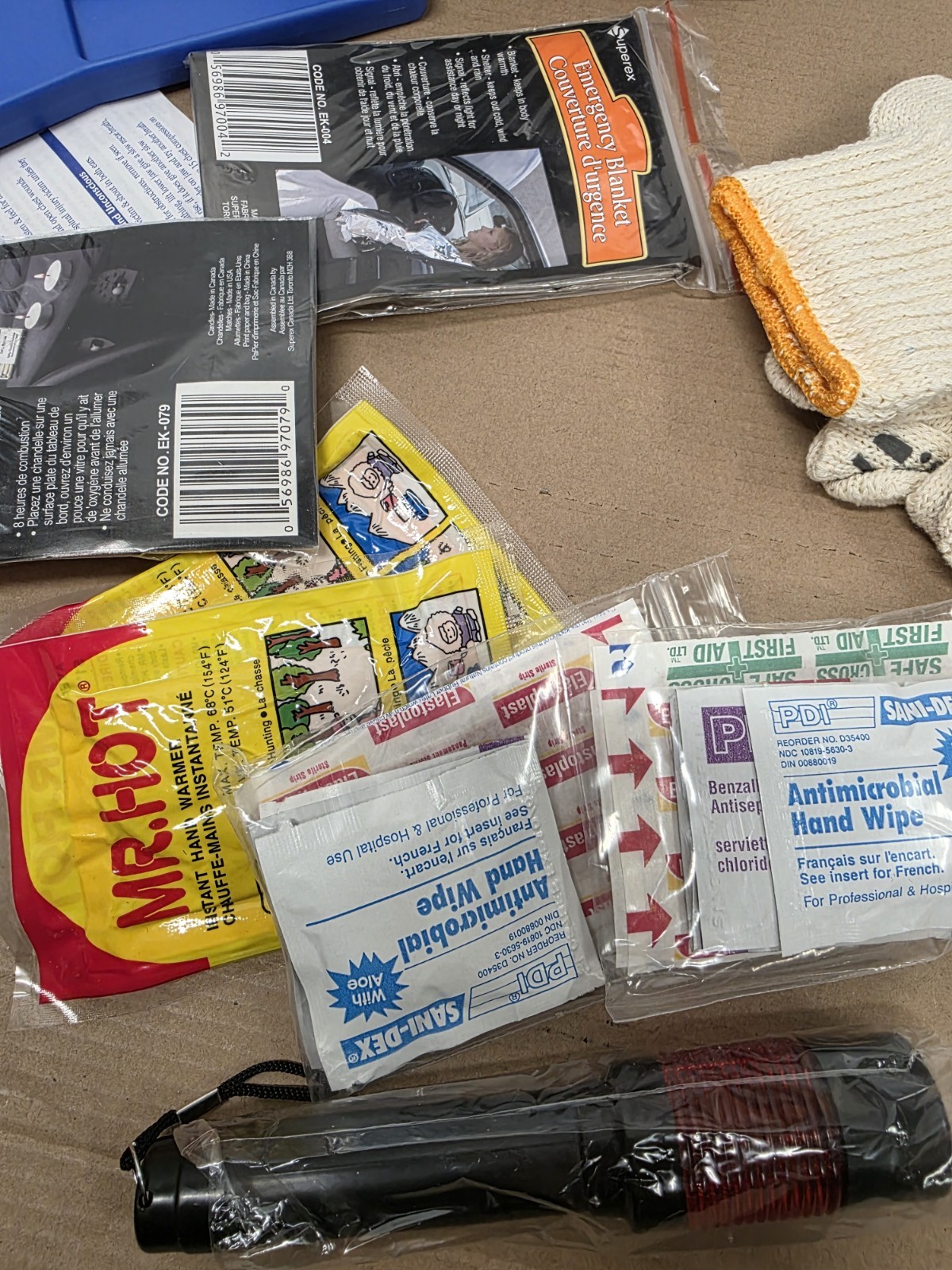 Roadside Emergency Survival Kit FirstAid, Handwarm, Flashlight, Blanket, Candles
