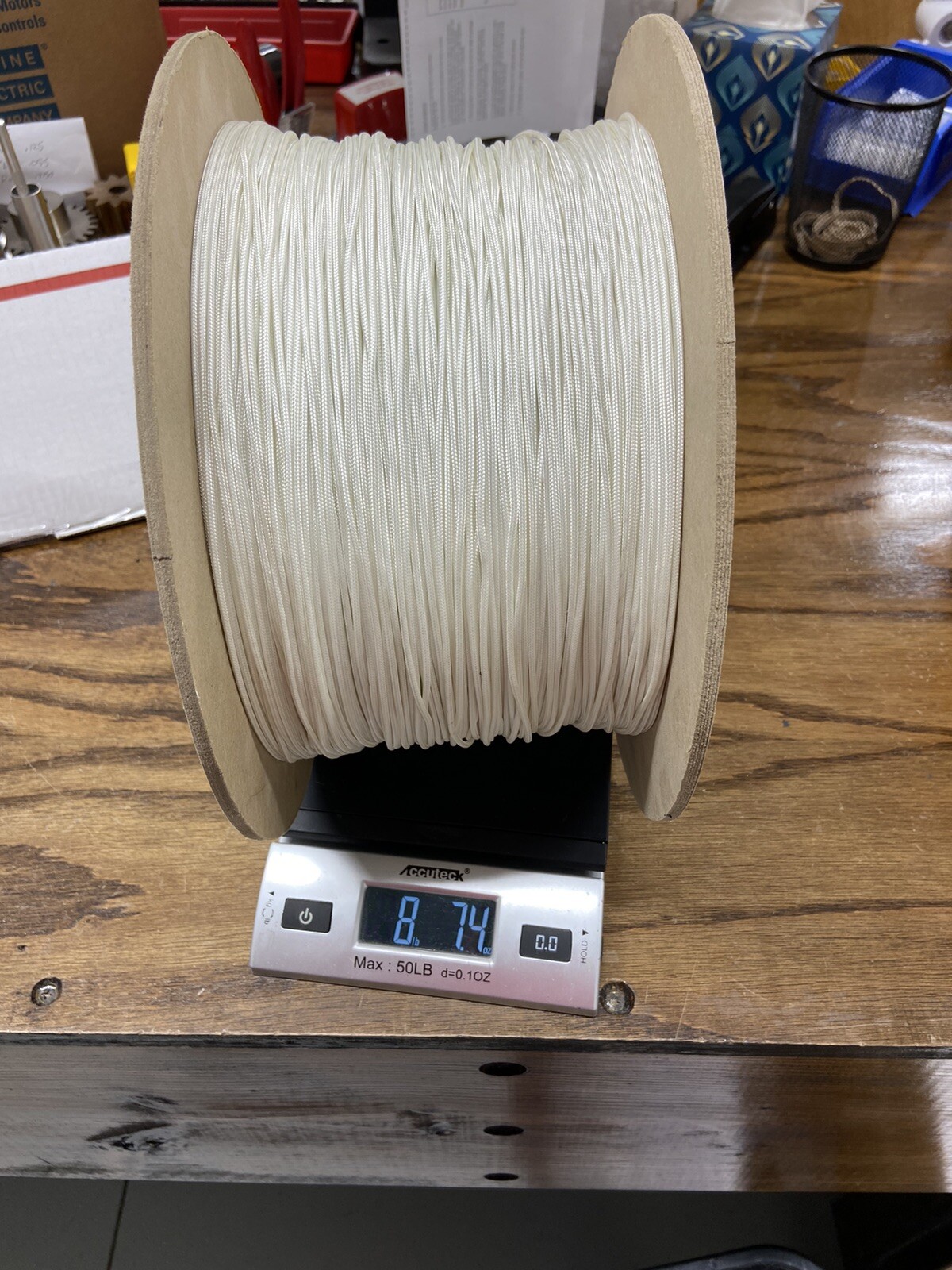 1 SPOOL 3000 FEET OR 1000 YARD OF WHITE MINI PARACORD NYLON FOR KITE STRING ETC.