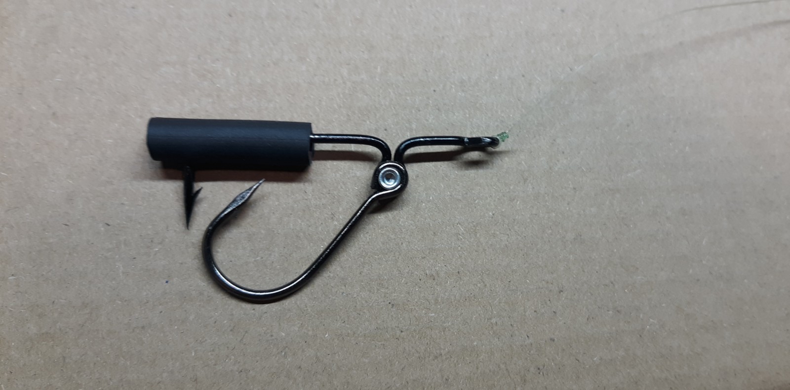 Survival ‘Catch and Keep’ two contact point fish hook