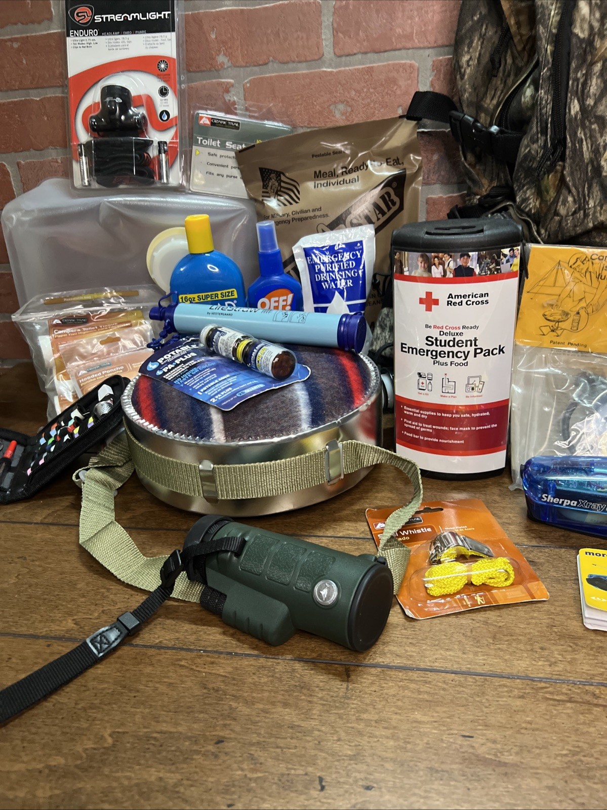 Emergency Survival Kit Camping Disaster EarthQuake Bug-Out Smith Wesson Knife