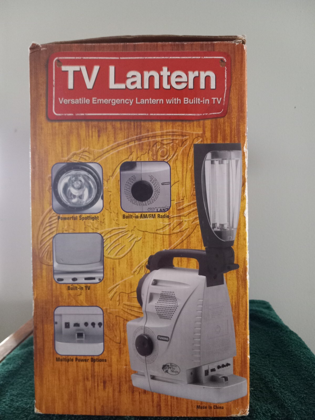 Bass Pro Shops / Outdoor World TV Lantern Model 0255