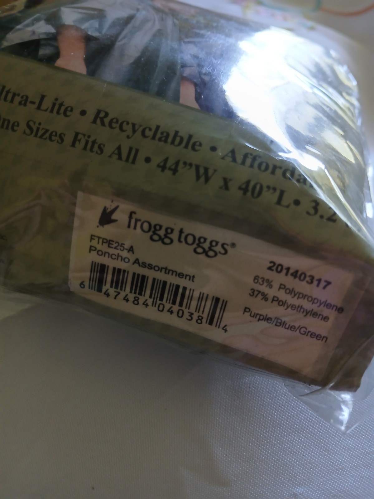 FROGG TOGGS Adult Purple Green Emergency Poncho 1 Size Fits All NEW 44W x 40L