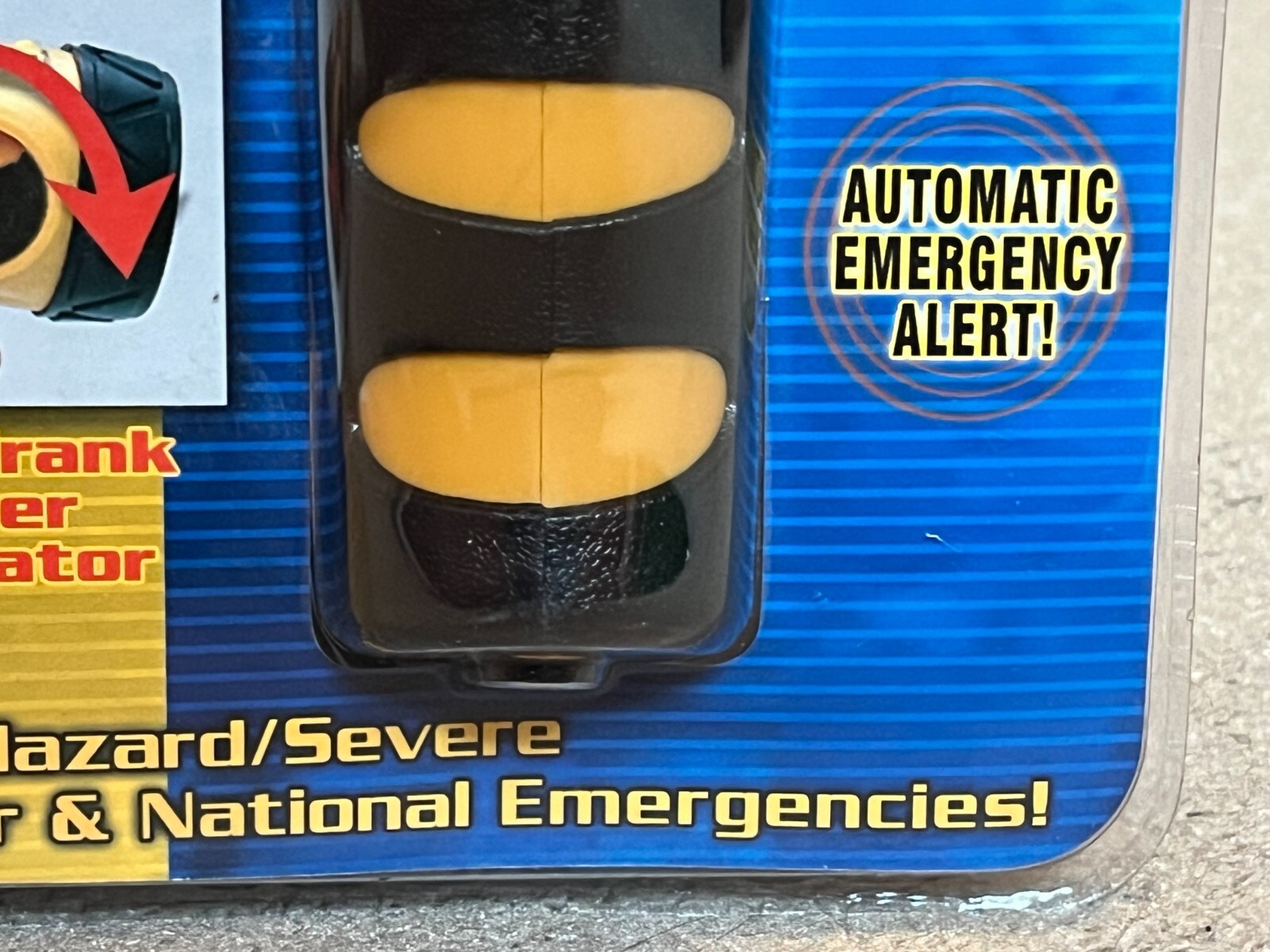 New Vector VEC173 Storm Tracker AM FM Emergency NOAA Weather Radio Flash Light