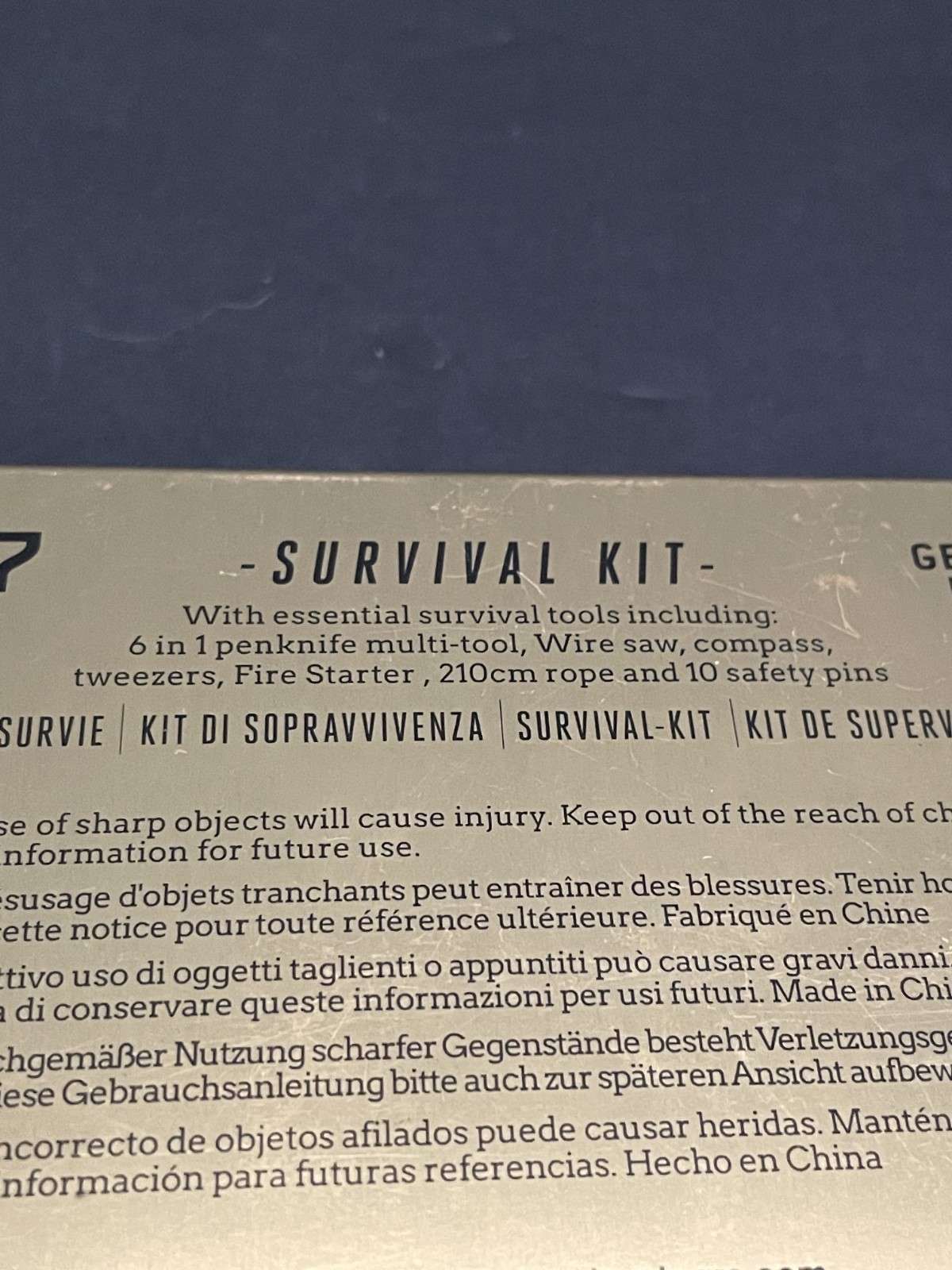 Gentlemen’s Hardware Survival Kit No 127 Camping Multi Tool Compass Fire Starter