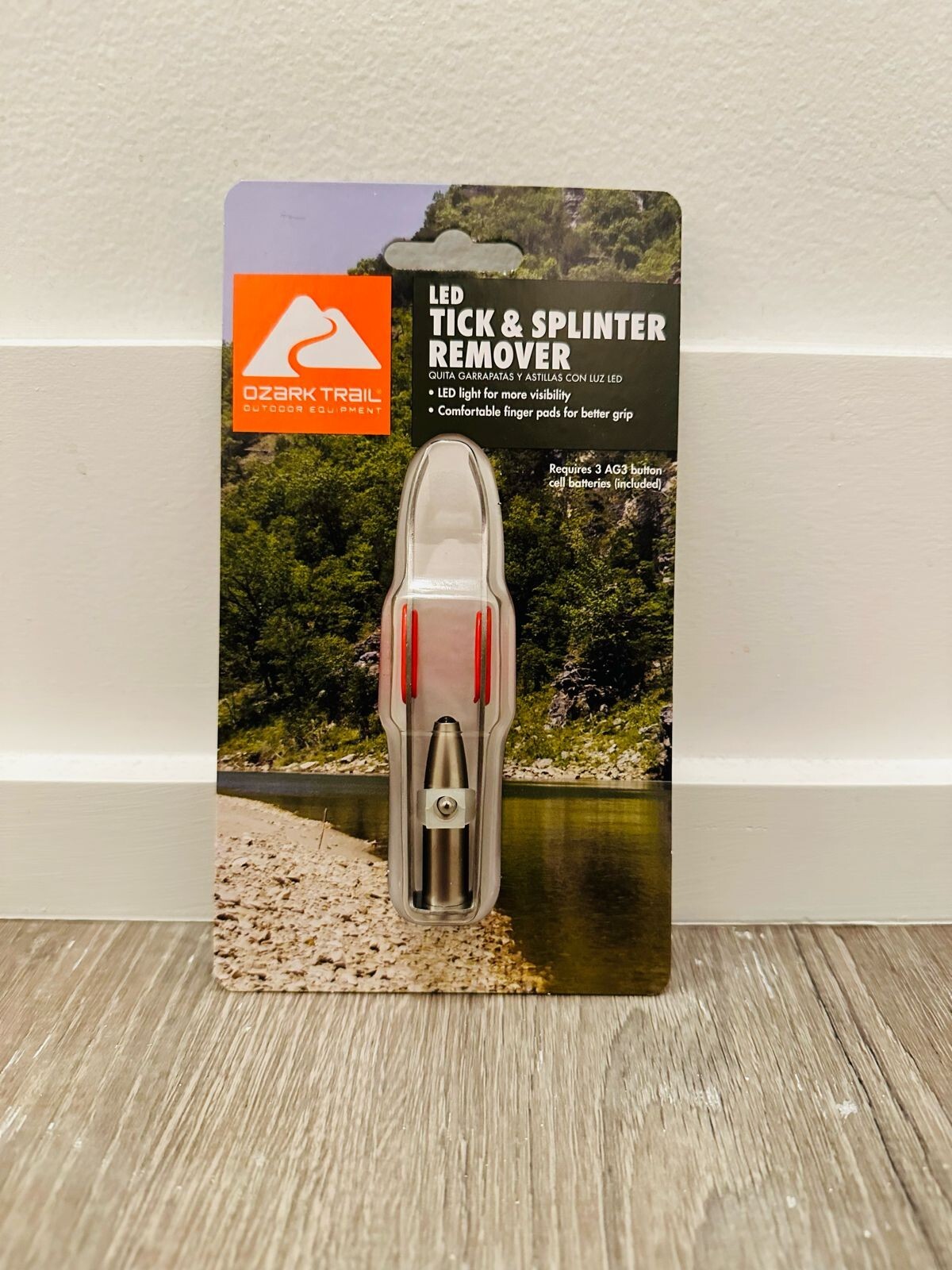 Ozark Trail Tick & Splinter Tweezers w/LED Light Hunting Hiking Camping Fishing
