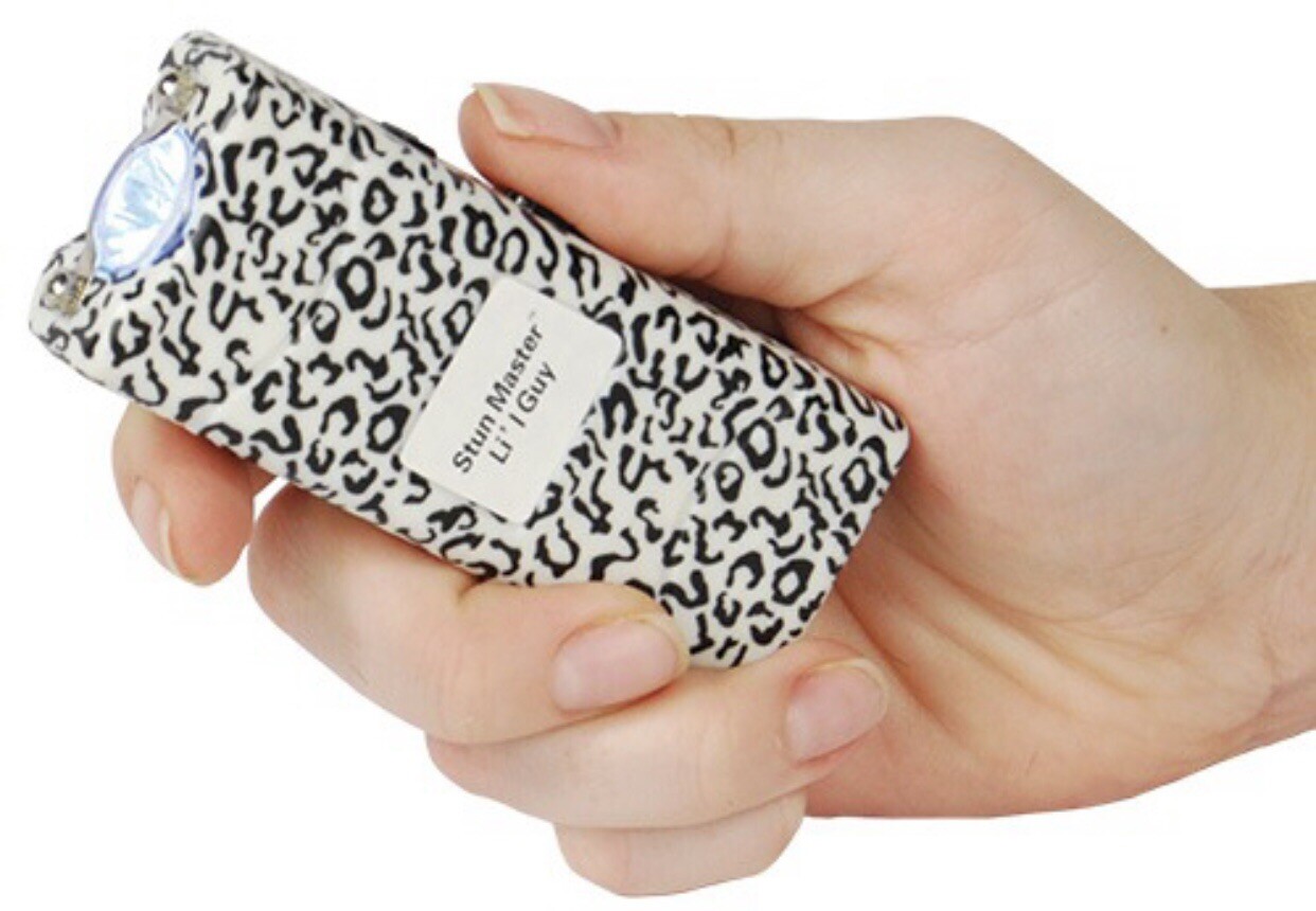 WILDFIRE HOT PEPPER SPRAY 1. 4 1/2 oz Stun Gun Combo COLLEGE CAMPUS SAFETY MINI
