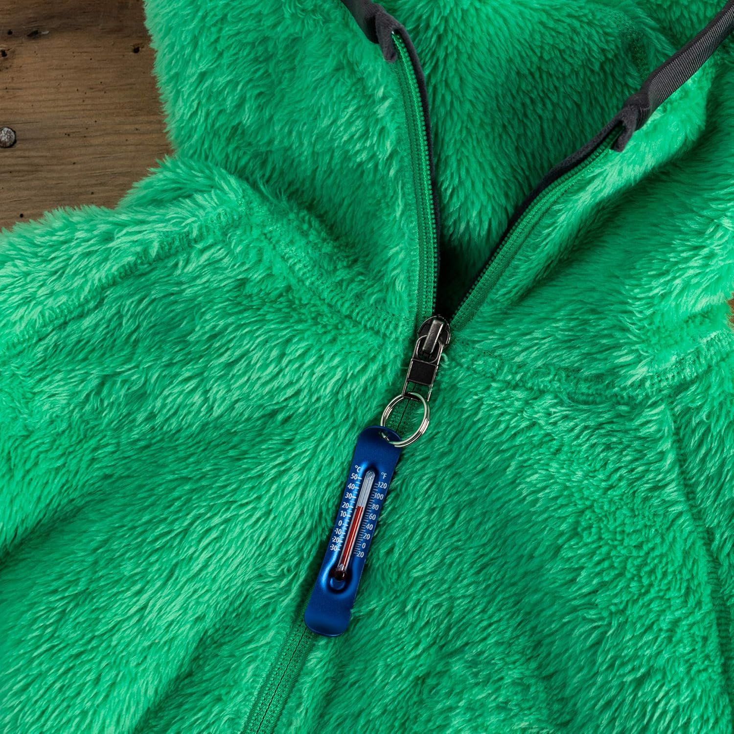 Sun Company Brrr-Ometer – Snowsport Zipper Pull Thermometer for Jacket, Parka, o