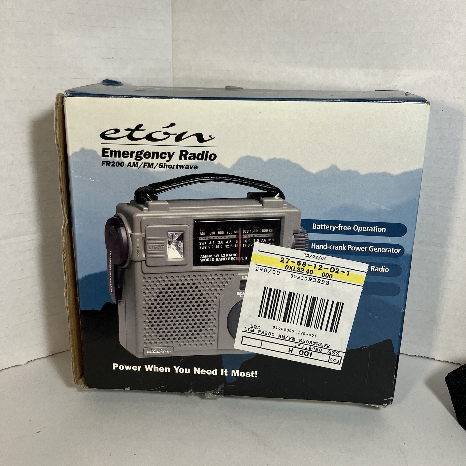 LL Bean FR-200 Emergency RADIO Short Wave AM/FM Hand Crank Eton w/ Case • Red