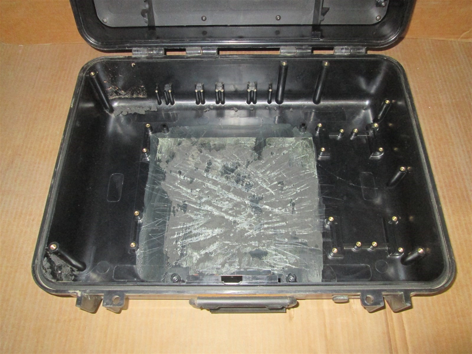 21x17x9 Starlight Hard Case Mounts Compartments Dry Box Weathertight Gun Camera