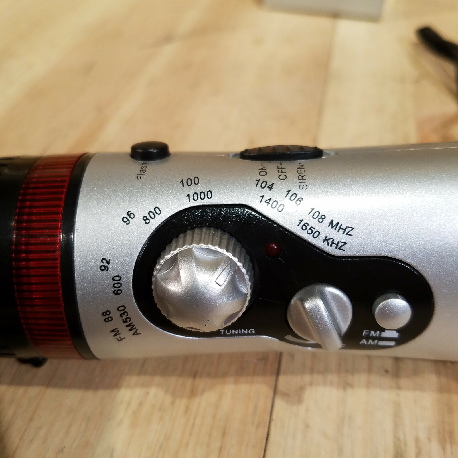 Bullet Line Dynamo Flashlight Radio Siren Emergency NIB – Swanky Barn
