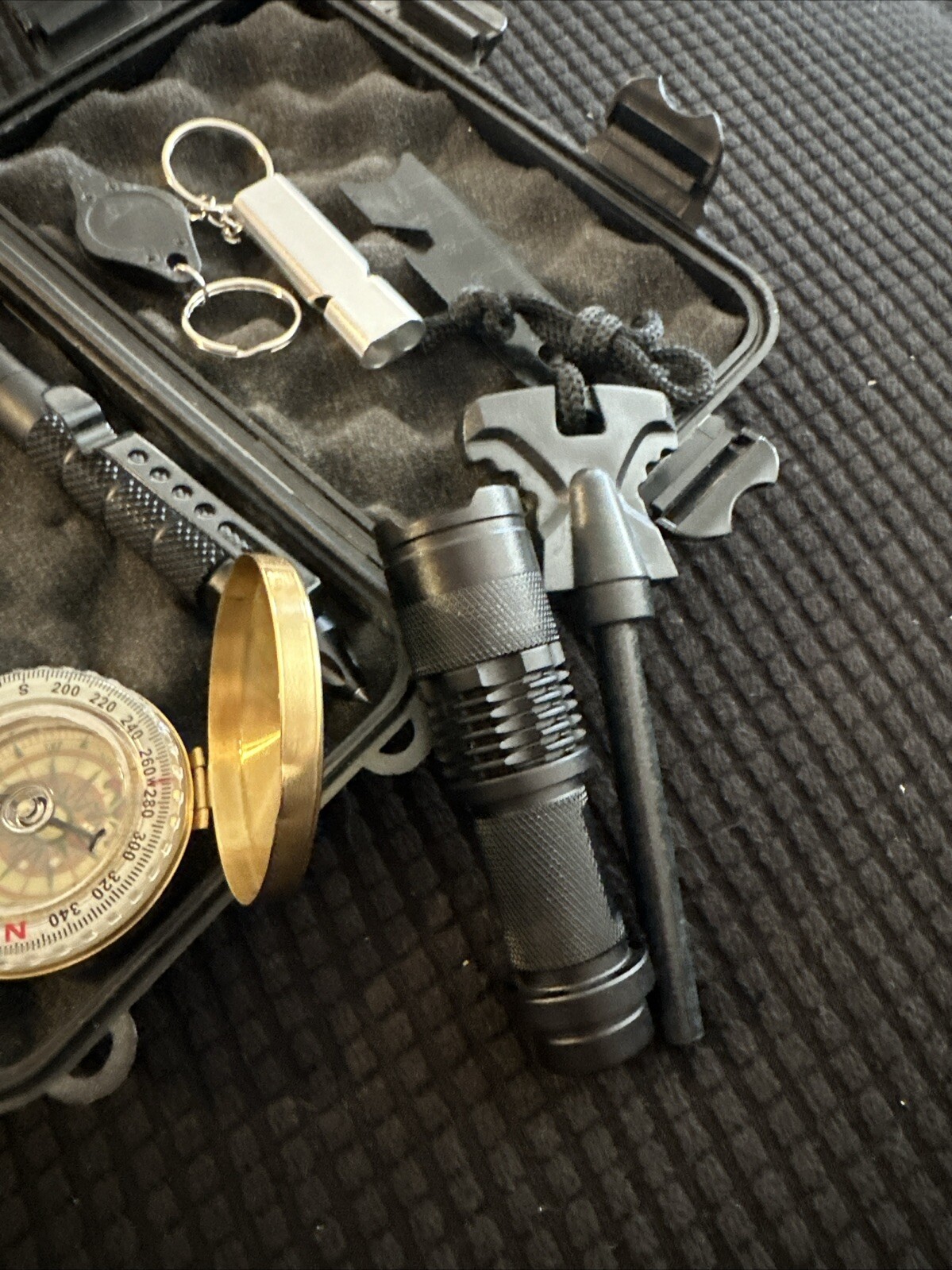 Recon Deluxe Military Grade Emergency Survival Kit