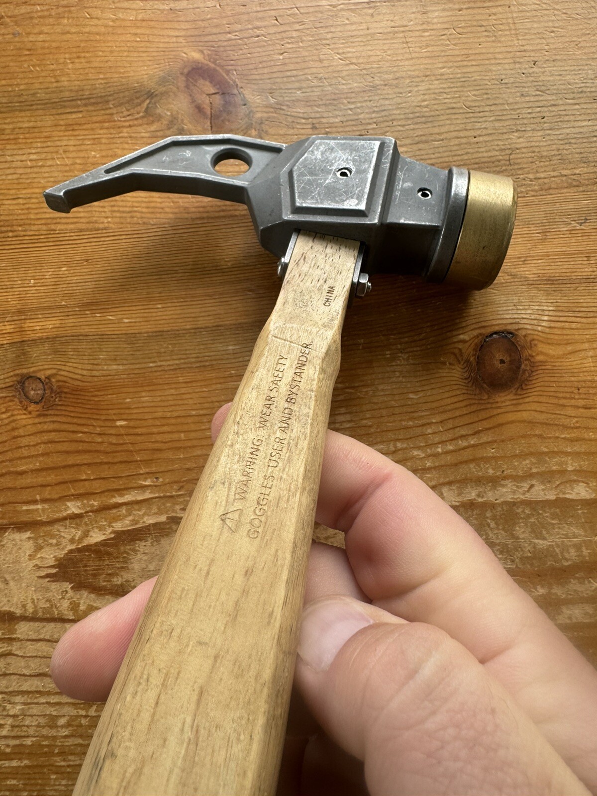 UST Ultimate Survival Heritage Camp Hammer