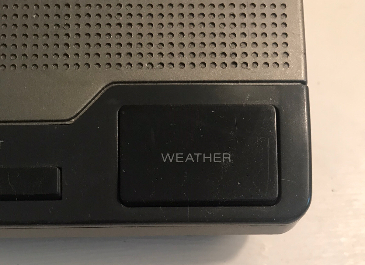 Radio Shack Weather Radio Alert Model 12-240