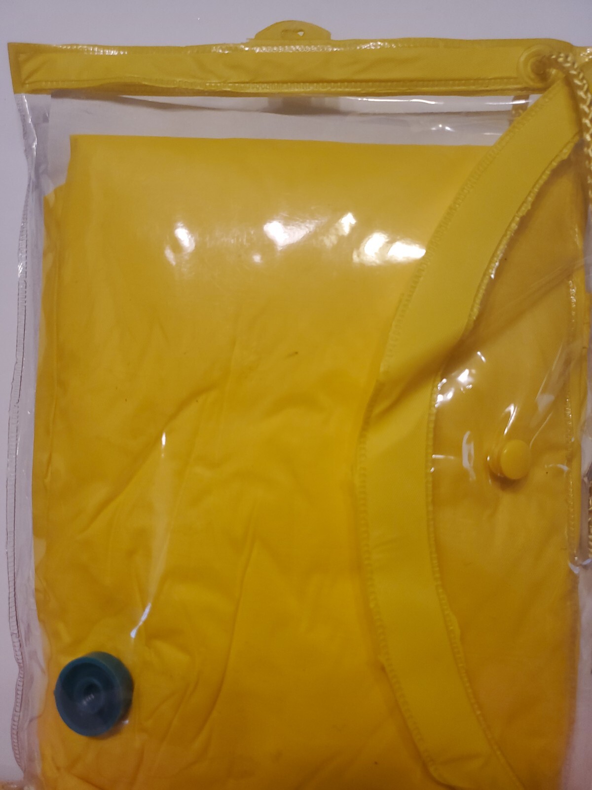 Essex Mfg. Vintage New Old Stock Yellow Lightweight Poncho 52″×80″Free Shipping!