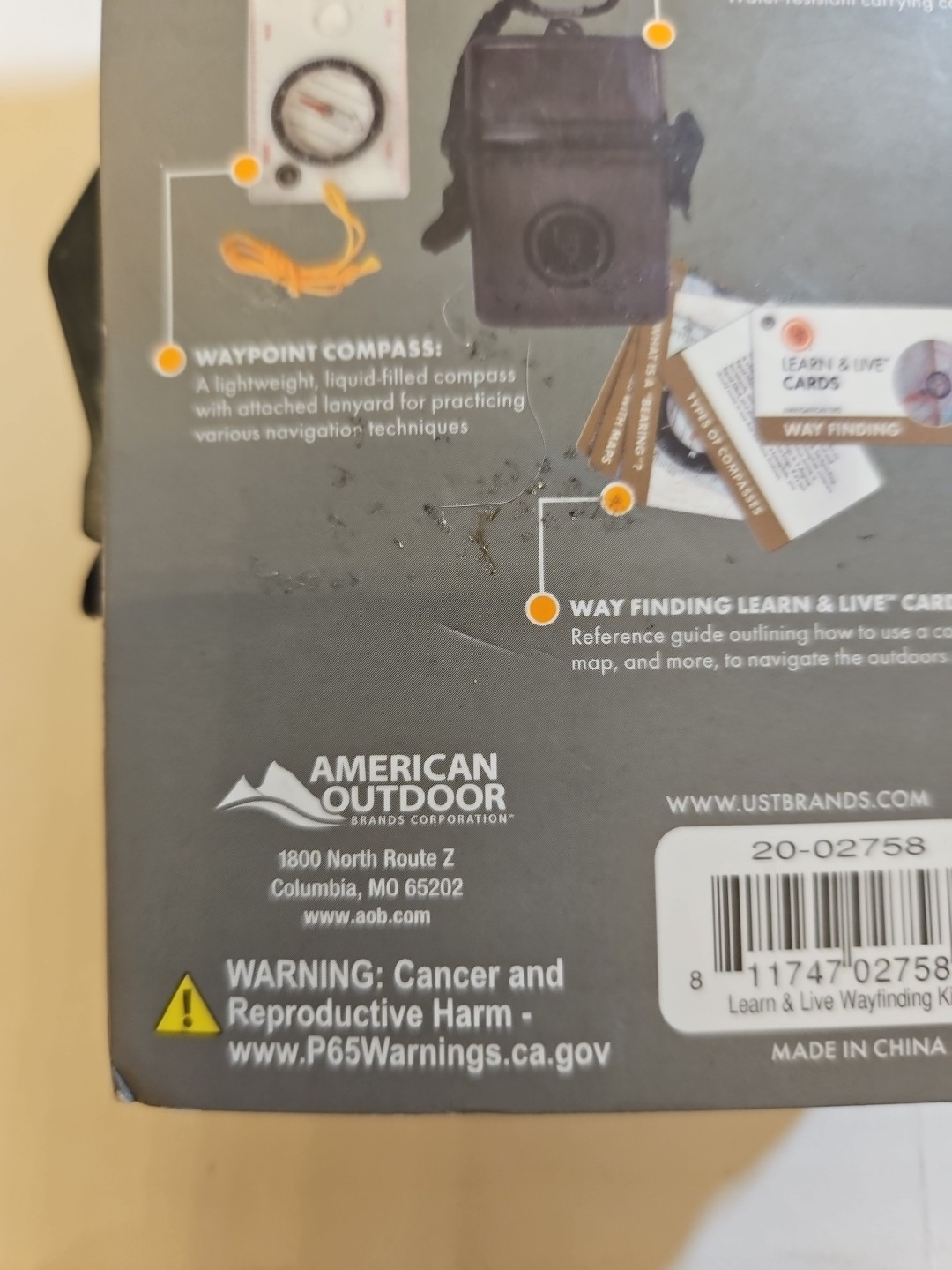 UST Survival Way Finding Learn and Live Kit NEW!~Camping~Wilderness Survival