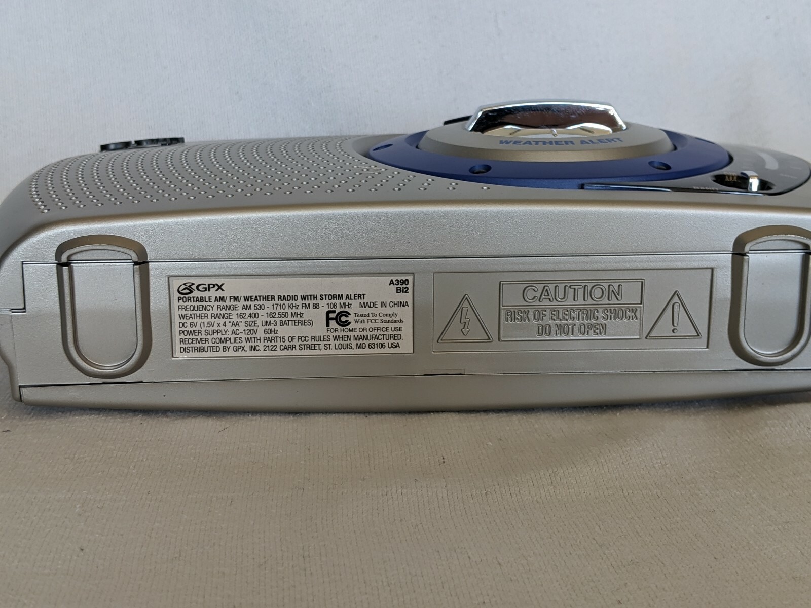 GPX A390 Weather Alert Radio! NOAA STORM ALERTS! Siren, Flashing Light! AM/FM
