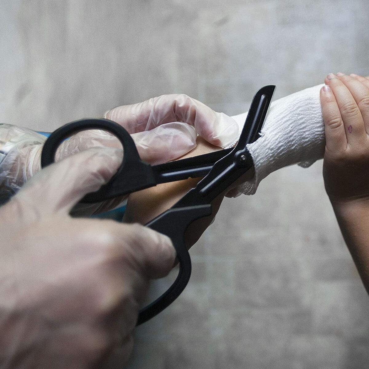 Sirius Survival Medical Scissors – 7.5″ EMT and Trauma Shears – Non-Stick Blades