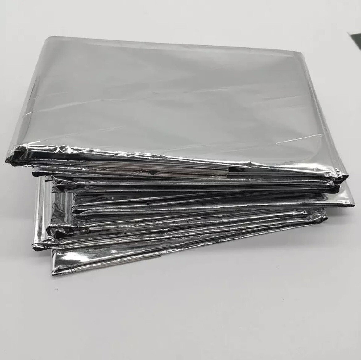 Emergency BLANKET Thermal Survival Safety Insulating Mylar Heat 84″ X52″ (Pair)