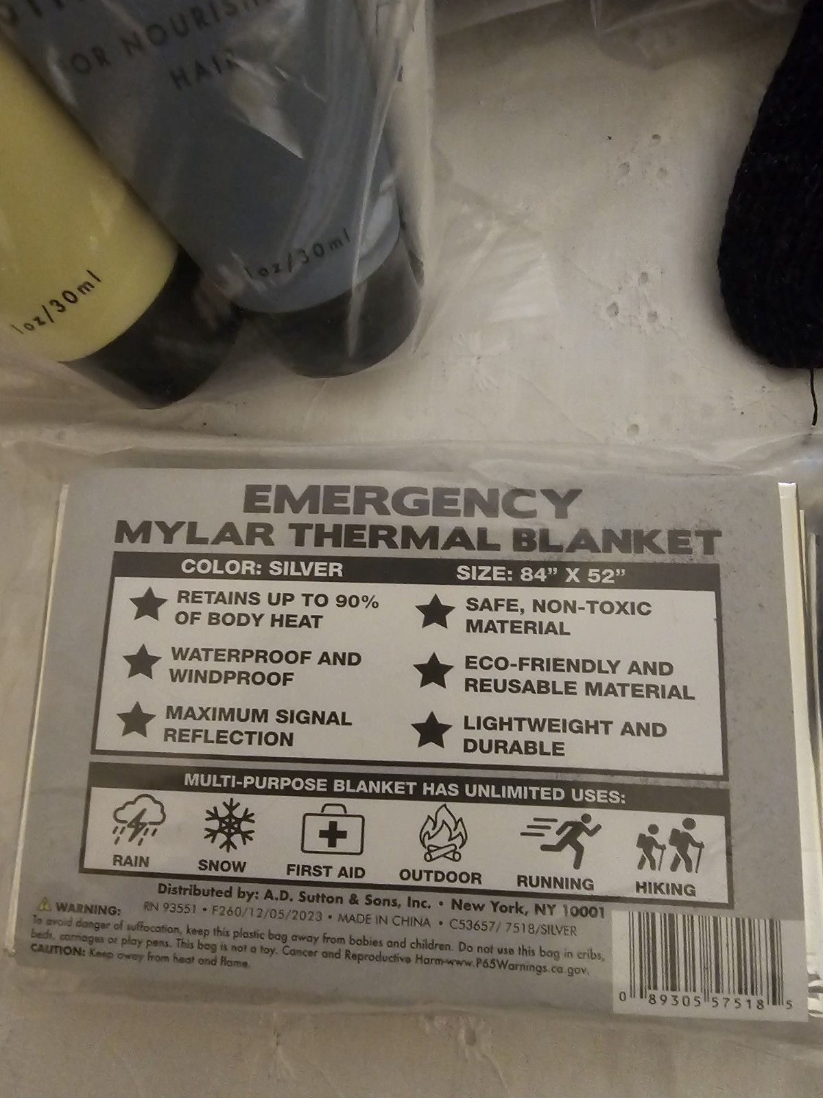 Survival Backpack For Cars Incl Blanket, Hat, Gloves, Toiletries Hand Warmers ++