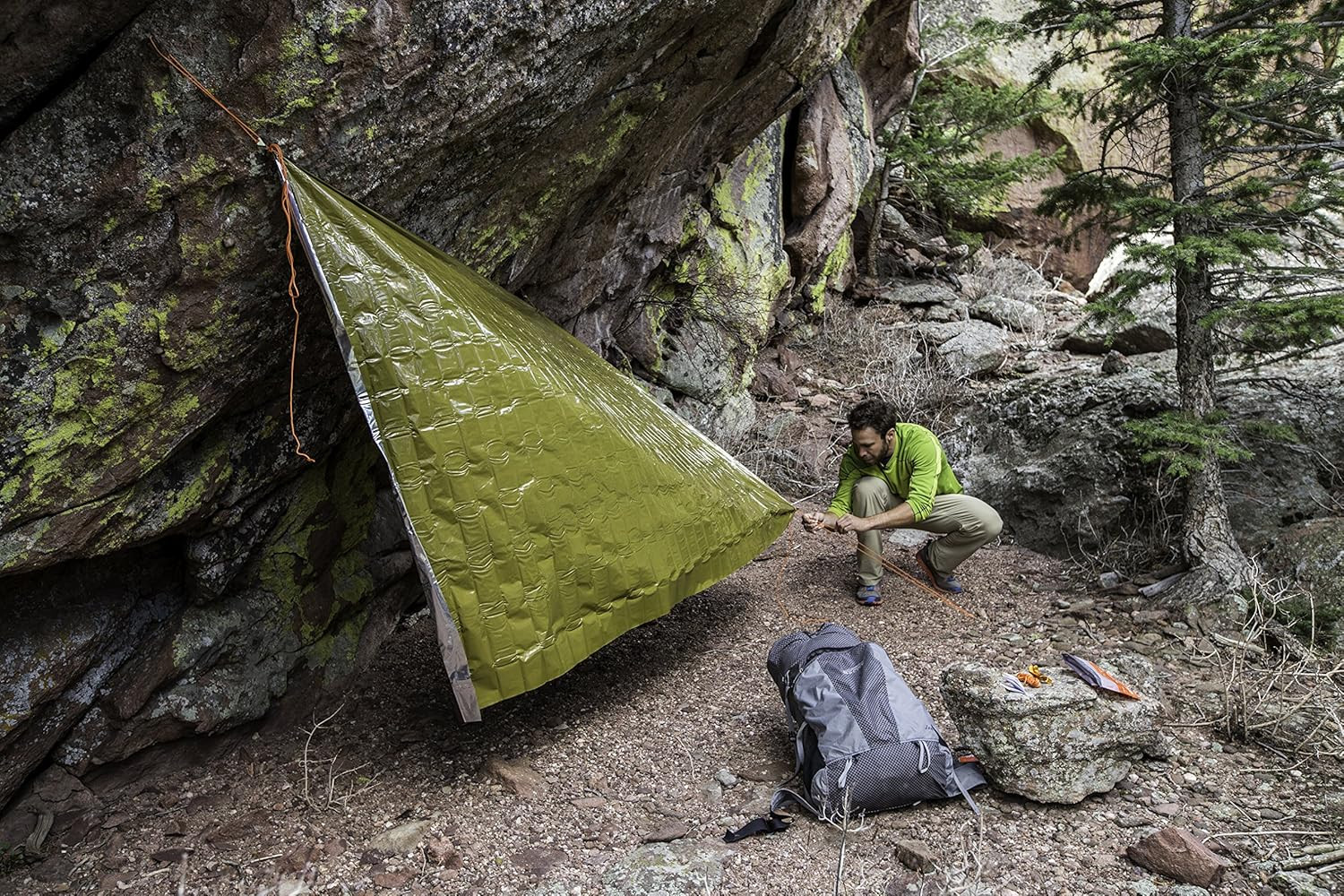 90% Heat Reflective Heavy-Duty Emergency Blanket – Thick, Rugged for Disaster Pr