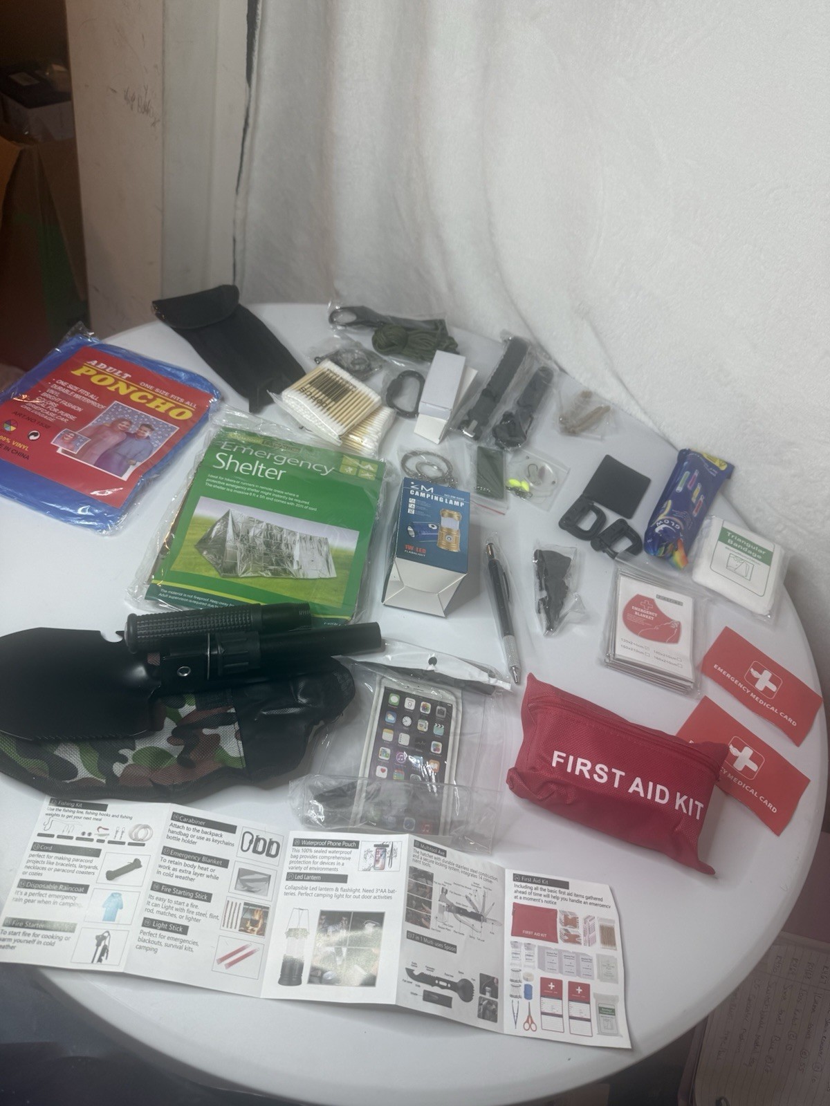 318 Piece Set Emergency Survival Kit First Aid Bug Out Military Kit