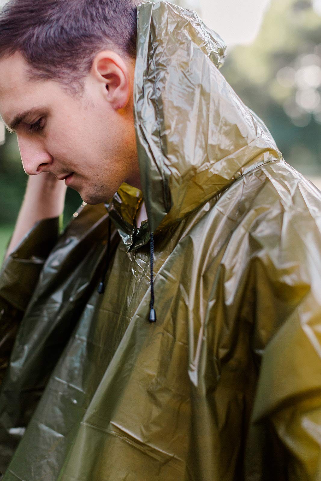 Survival General Lightweight Rain Gear Poncho Emergency Poncho, Green