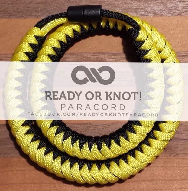 550 Paracord Snake Weave Survival Necklace Yellow / Black (21 inches)